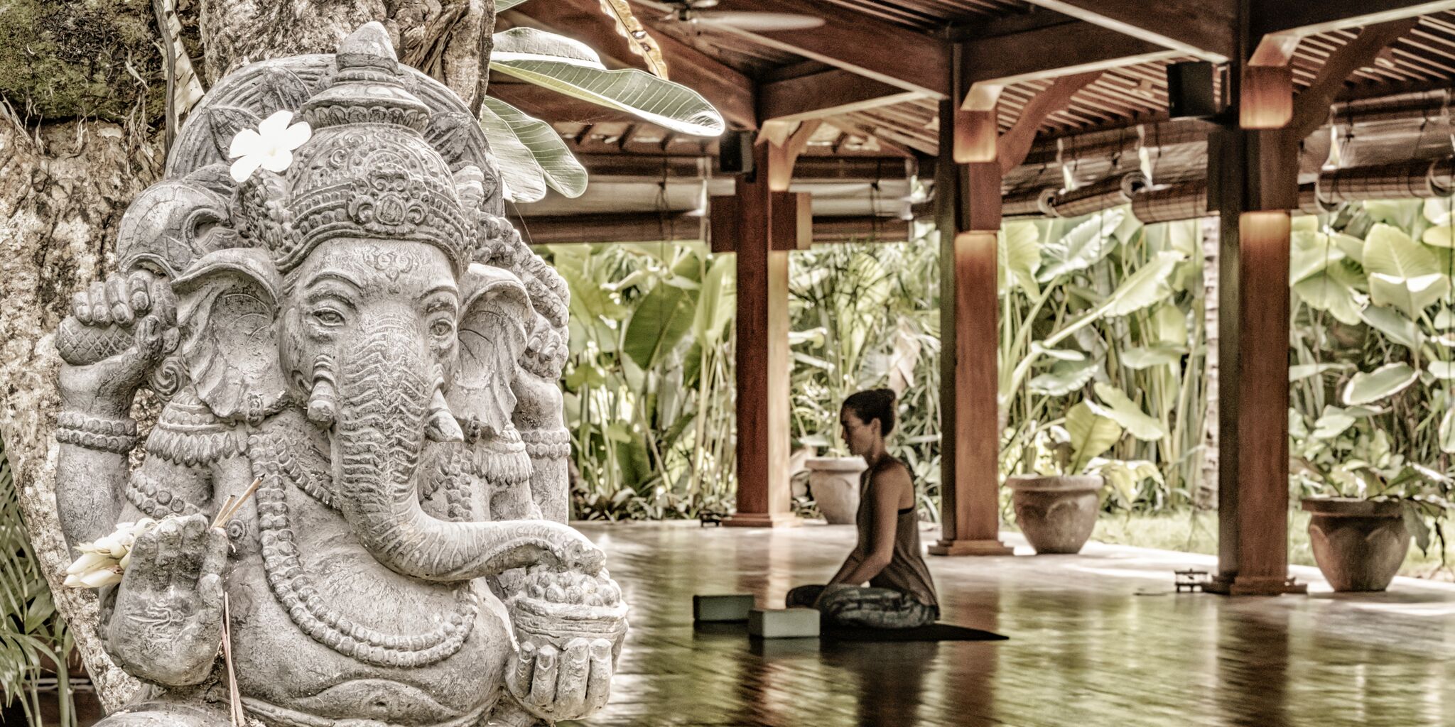 baliretreat-meditation.jpeg