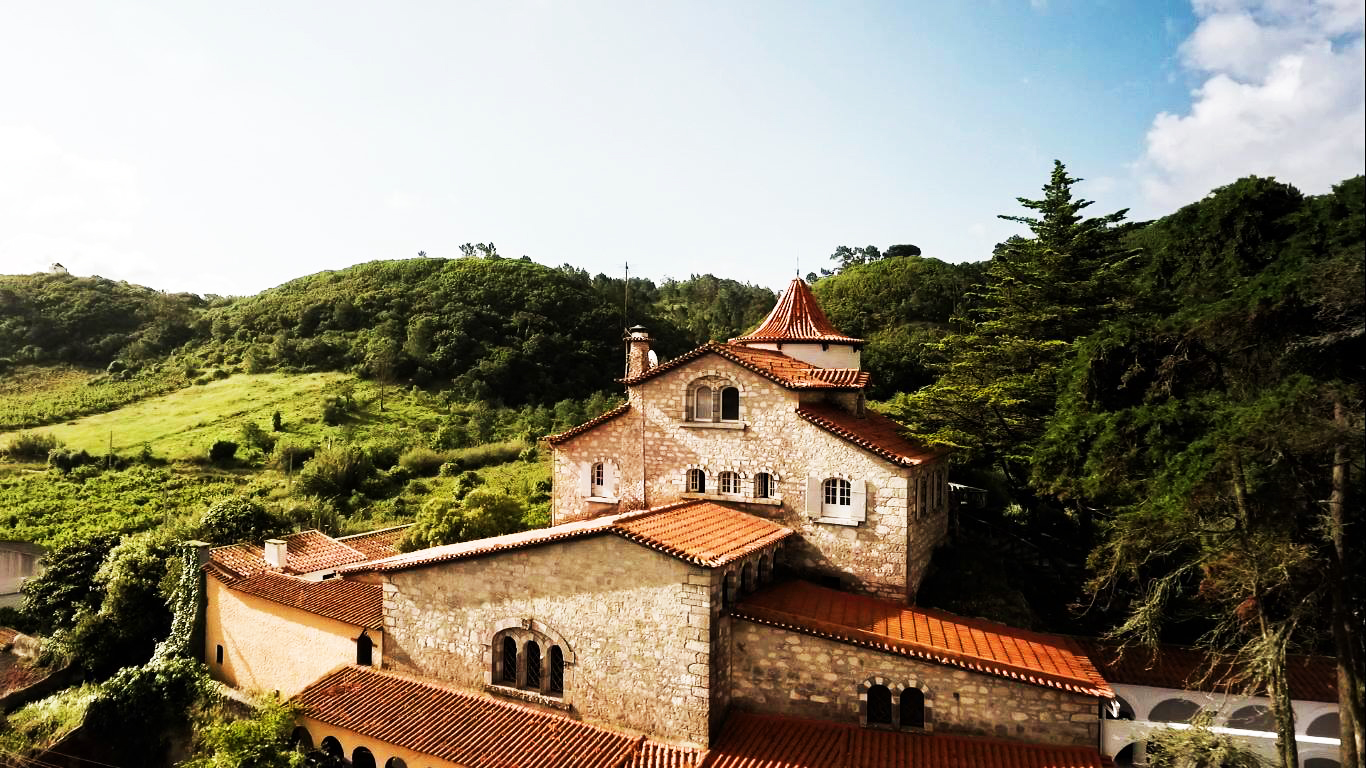portugal-yoga-retreat-house-3.jpg