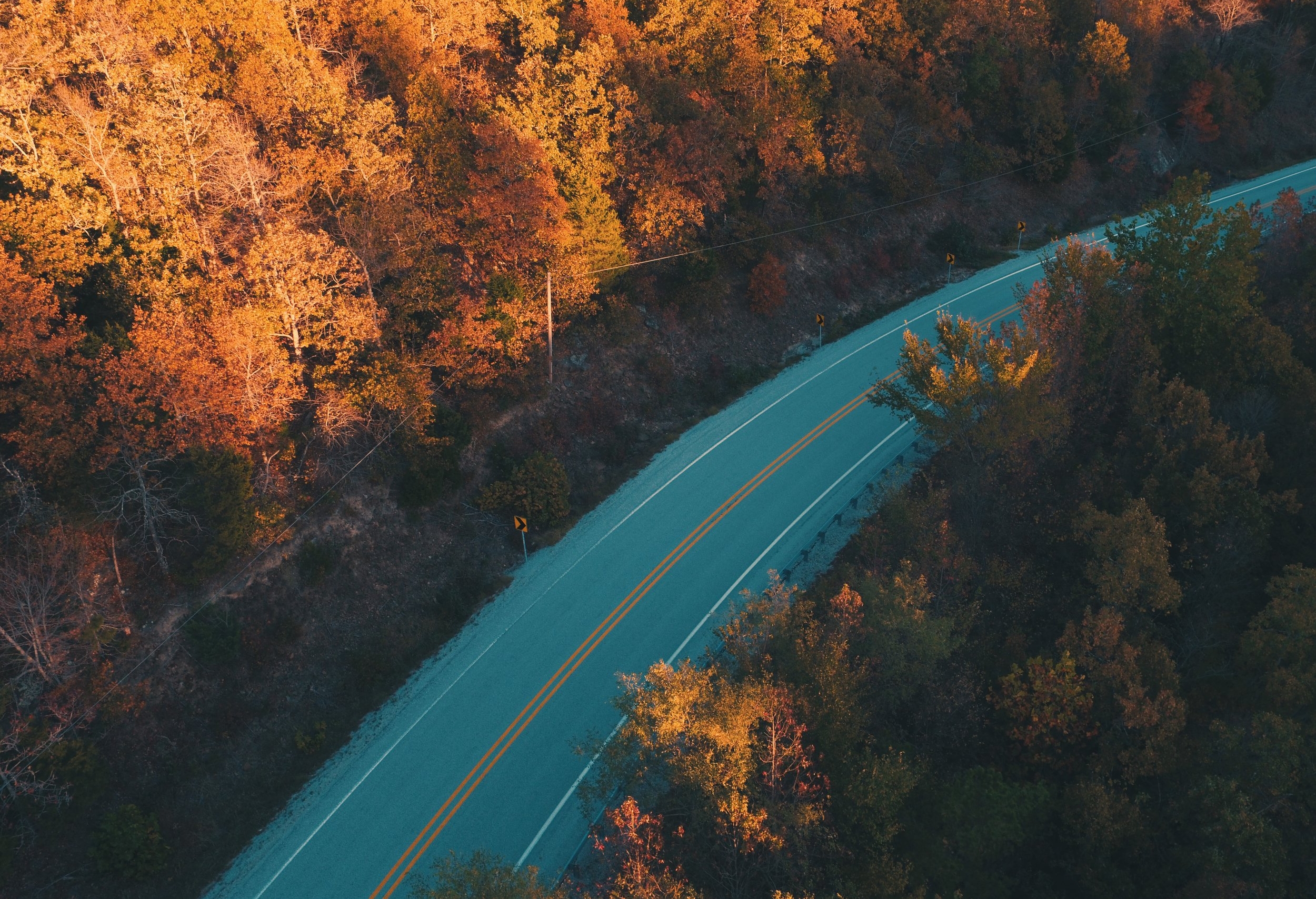 ozark-drones-428060.jpg