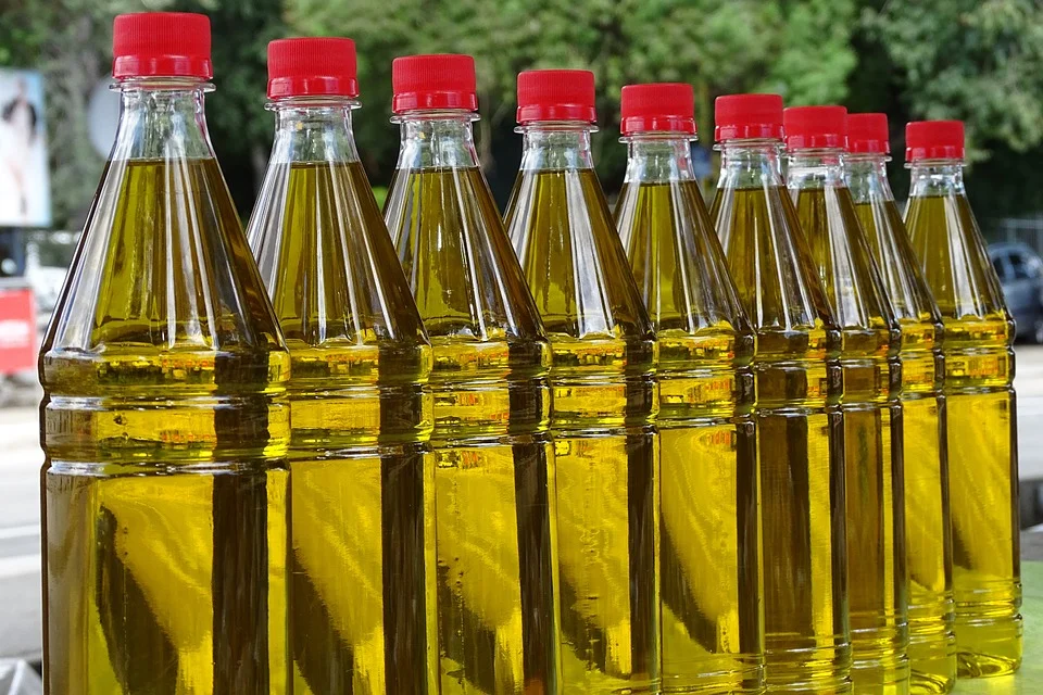 bottles-of-olive-oil.jpg