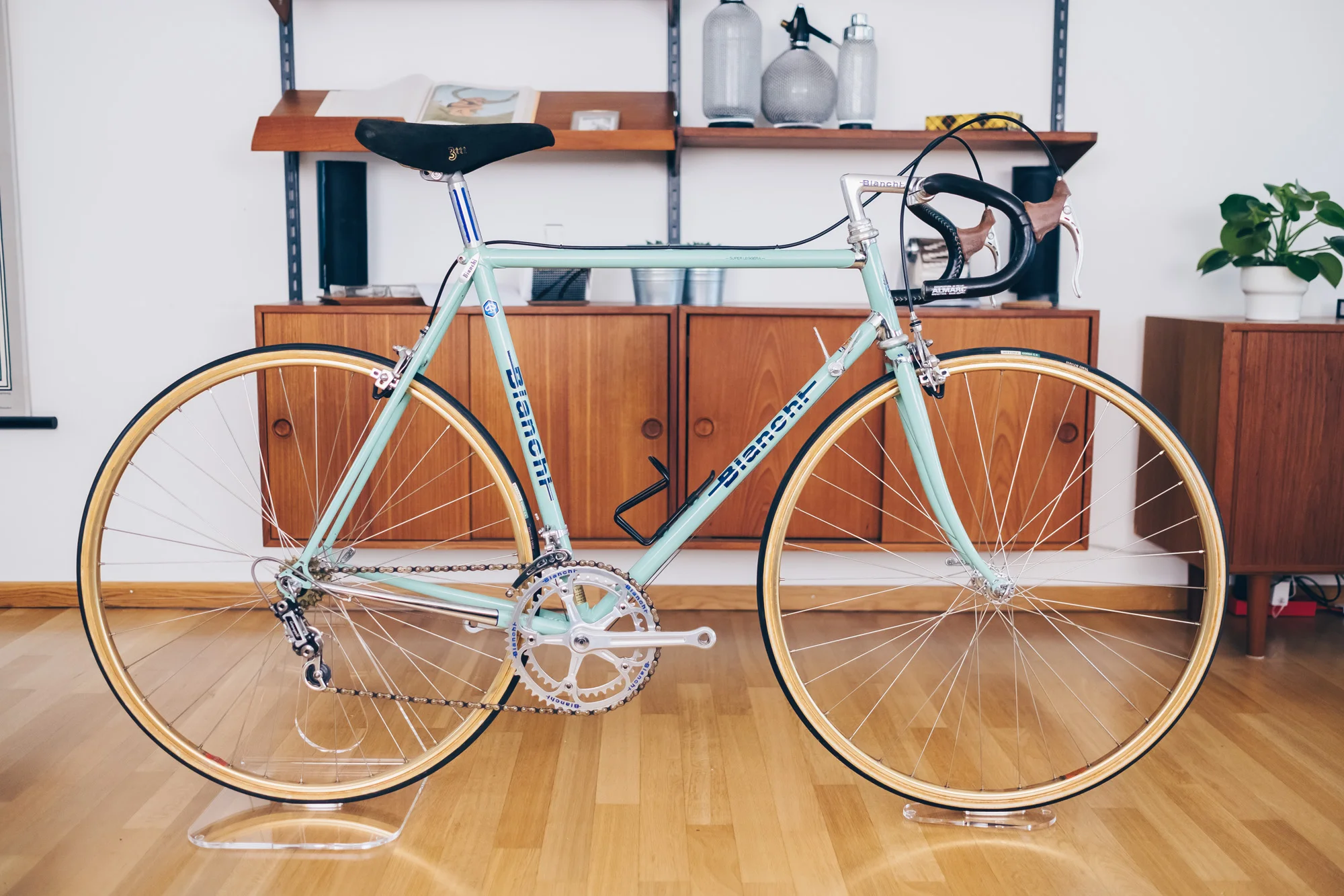 Bianchi Superleggera 1981 — Scampi Cicli Zurich