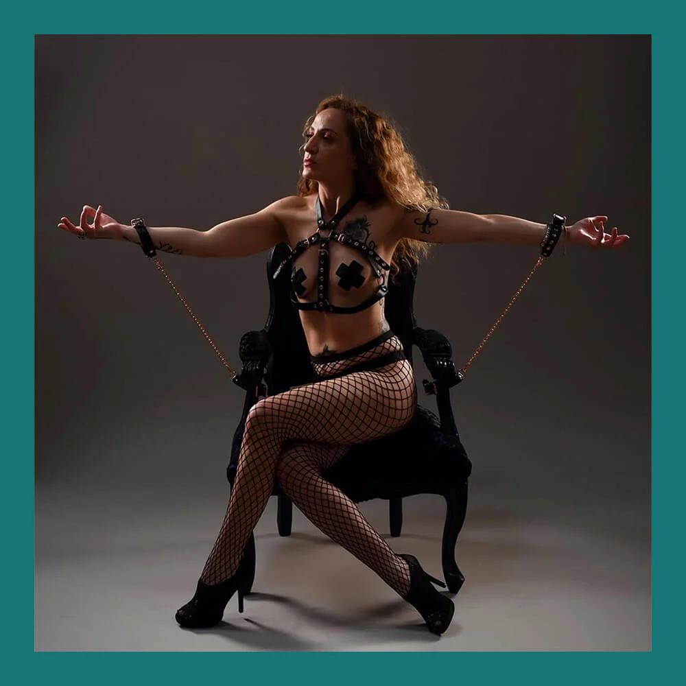 20191008 Starkers Forbiddendog .jpg