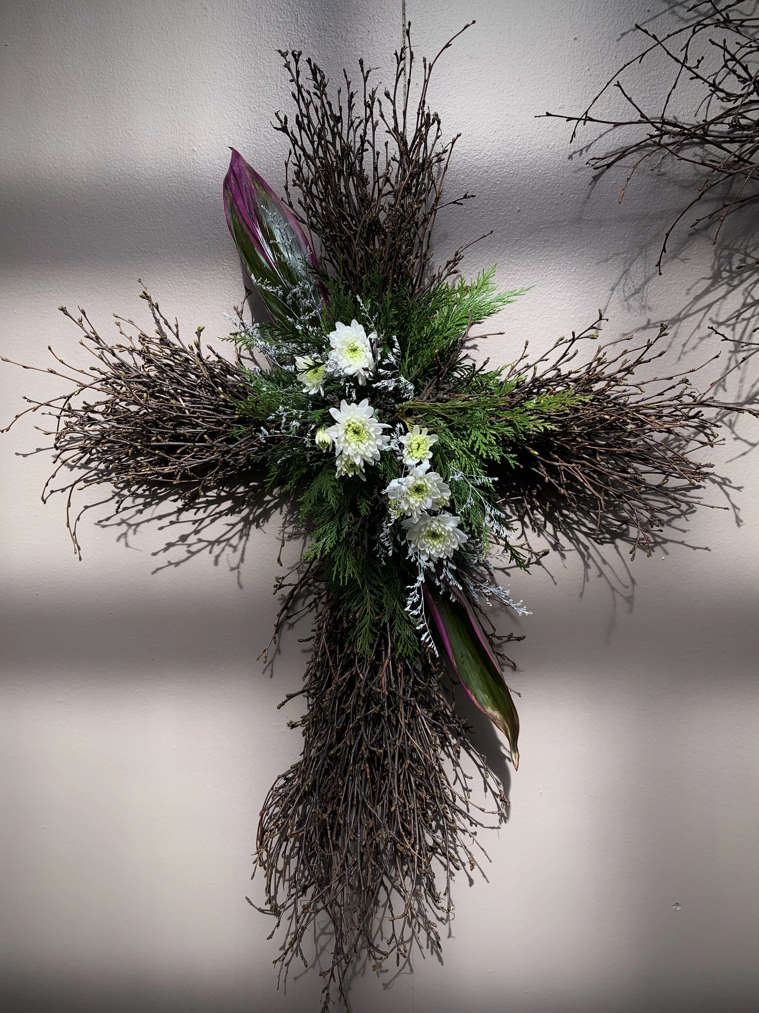 Samúðarkross úr birki