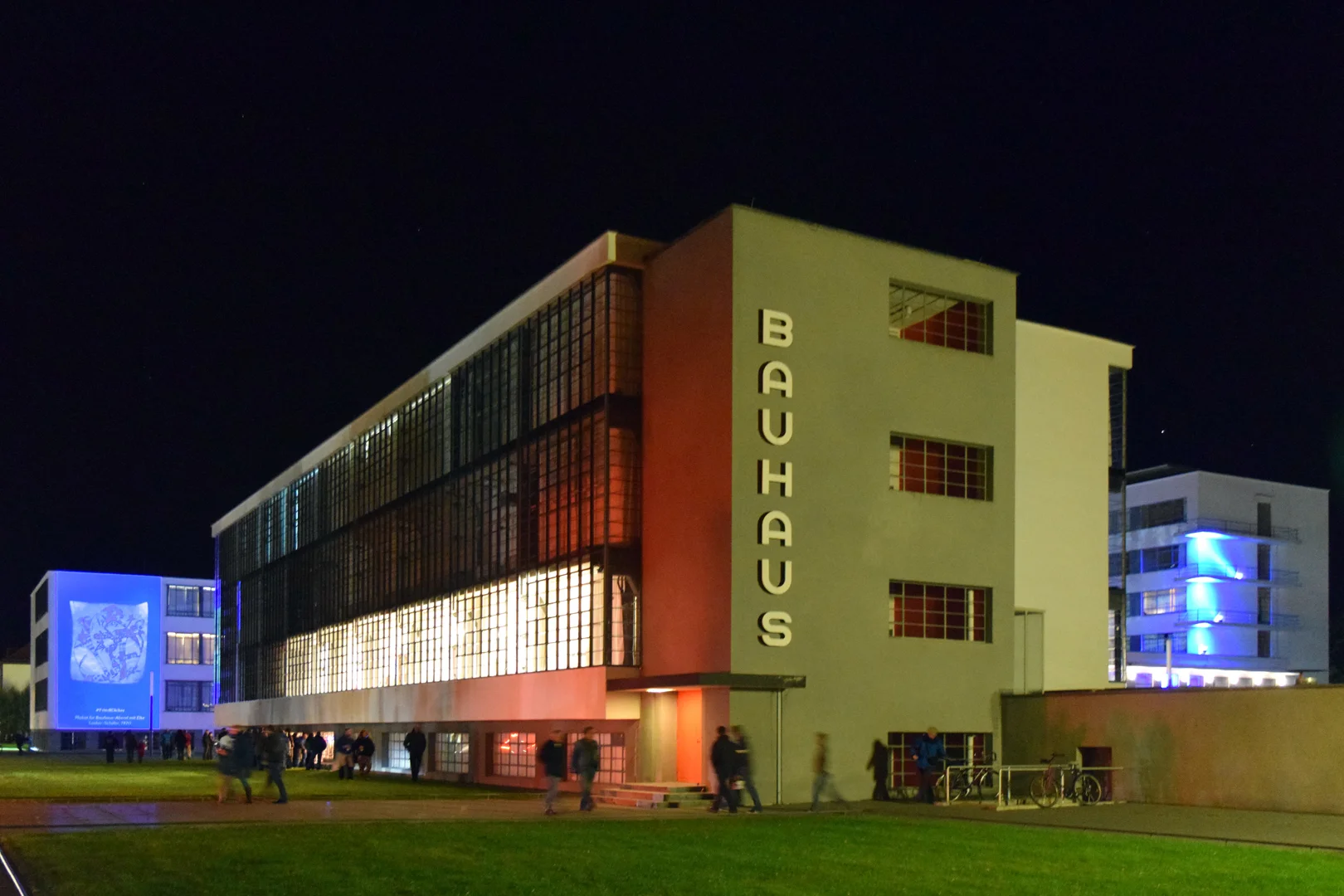 2015_BluescreenOfBauhaus_07.jpg