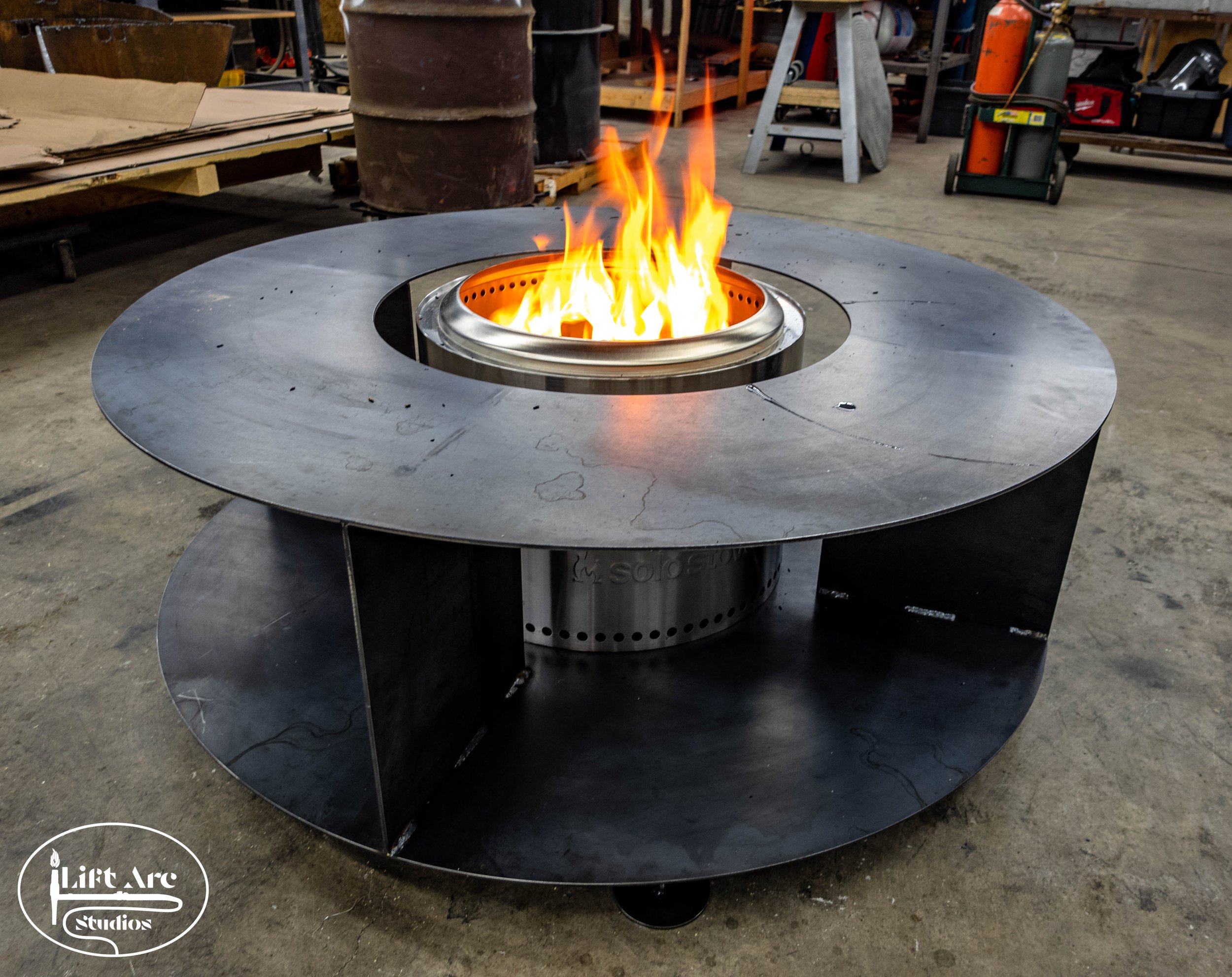 Solo Stove - Give this custom fire pit table build created by @ryan4ui⁠  (instagram) a like!