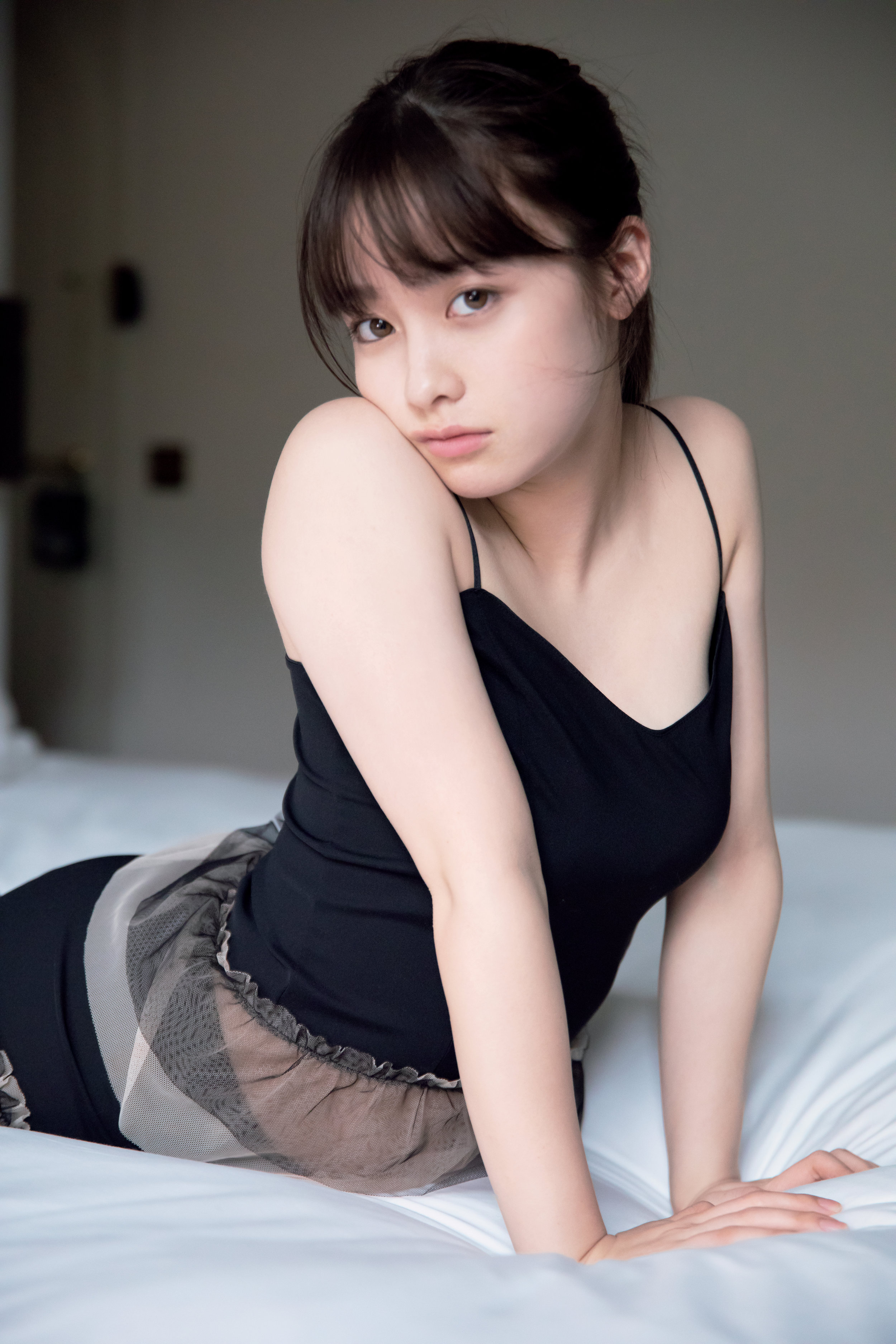 Kanna Hashimoto Photobook