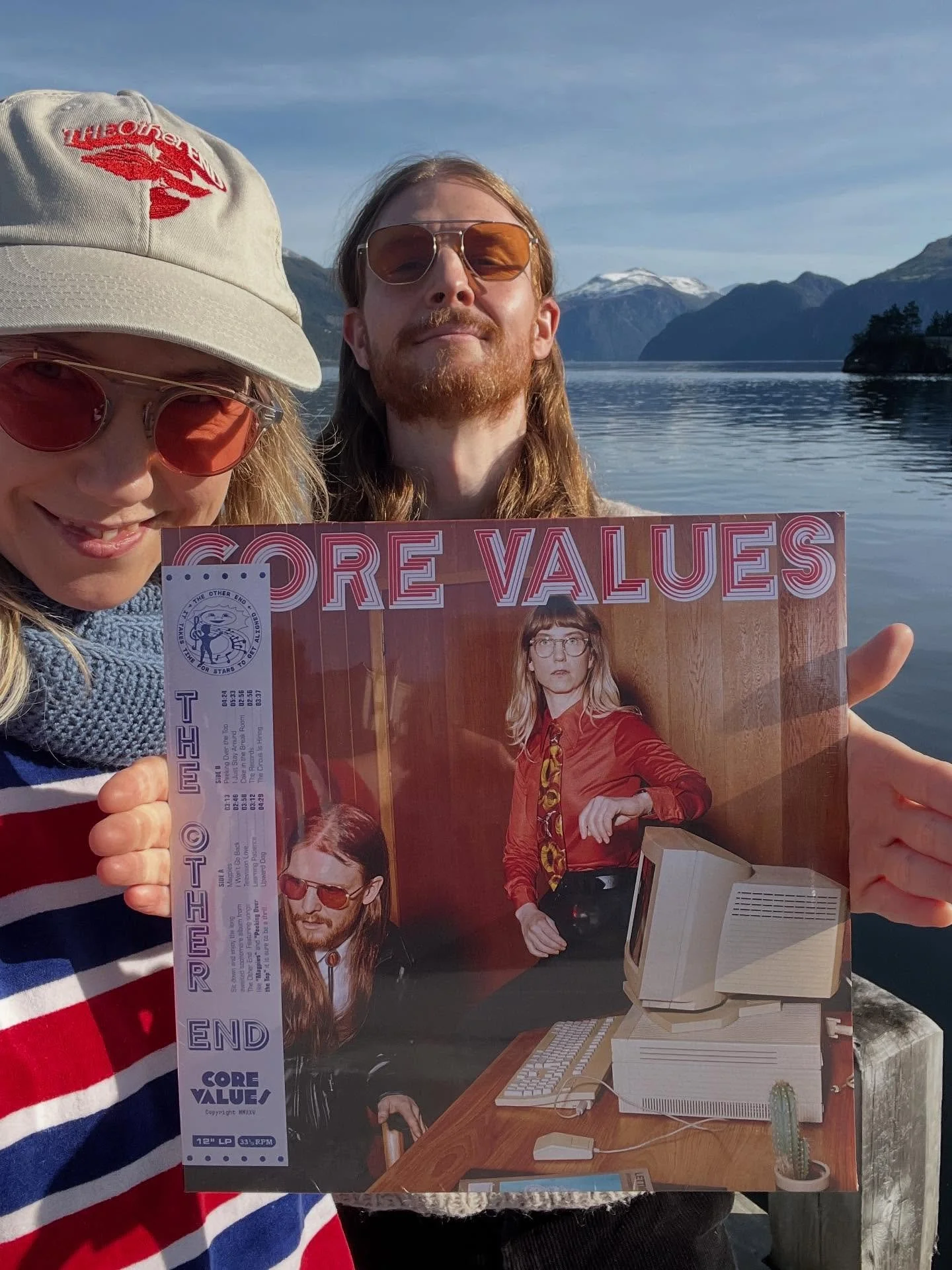 En kronologisk gjengivelse av helgens turn&eacute; 🌞🎶🚙 Uvirkelig v&aelig;r, h&oslash;ye fjell, nydelige mennesker, f&oslash;rste gang i Trondheim, @bar_moskus, @sodahlhuset, @havnascene ❤️&zwj;🔥 Takk til beste @theaandthewild for at vi fikk v&ael