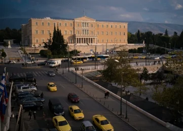 Parliament building from the King George hotel, Syntagma Square, Athens. Sony A9,Leica 35mm f 1.4 Summilux