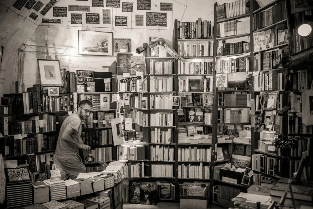 Atlantis Books, Oia, Santorini. Sony A9, Leica 35mm f1.4 Summilux