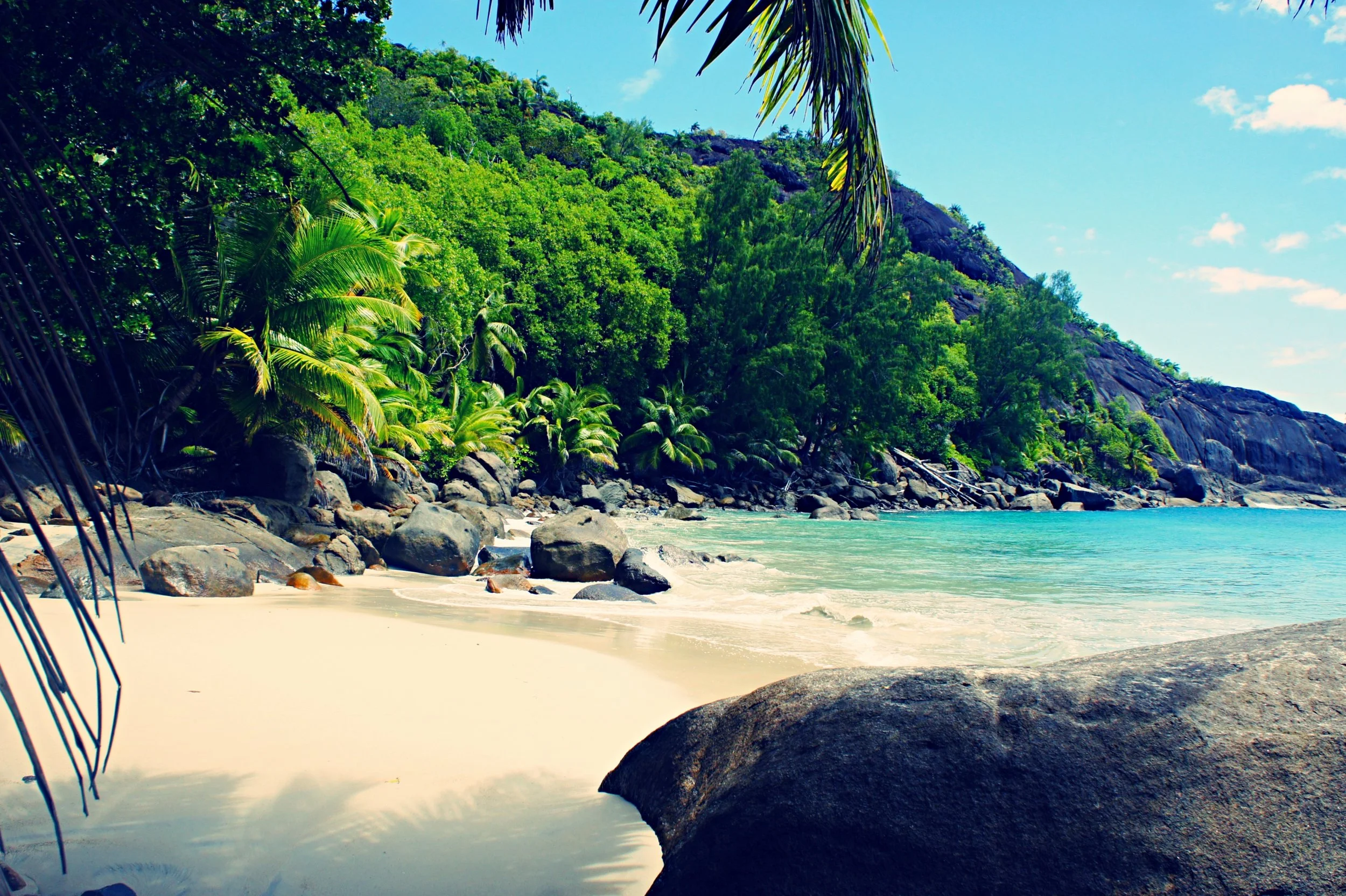 9 REASONS TO FALL IN LOVE WITH HILTON LABRIZ