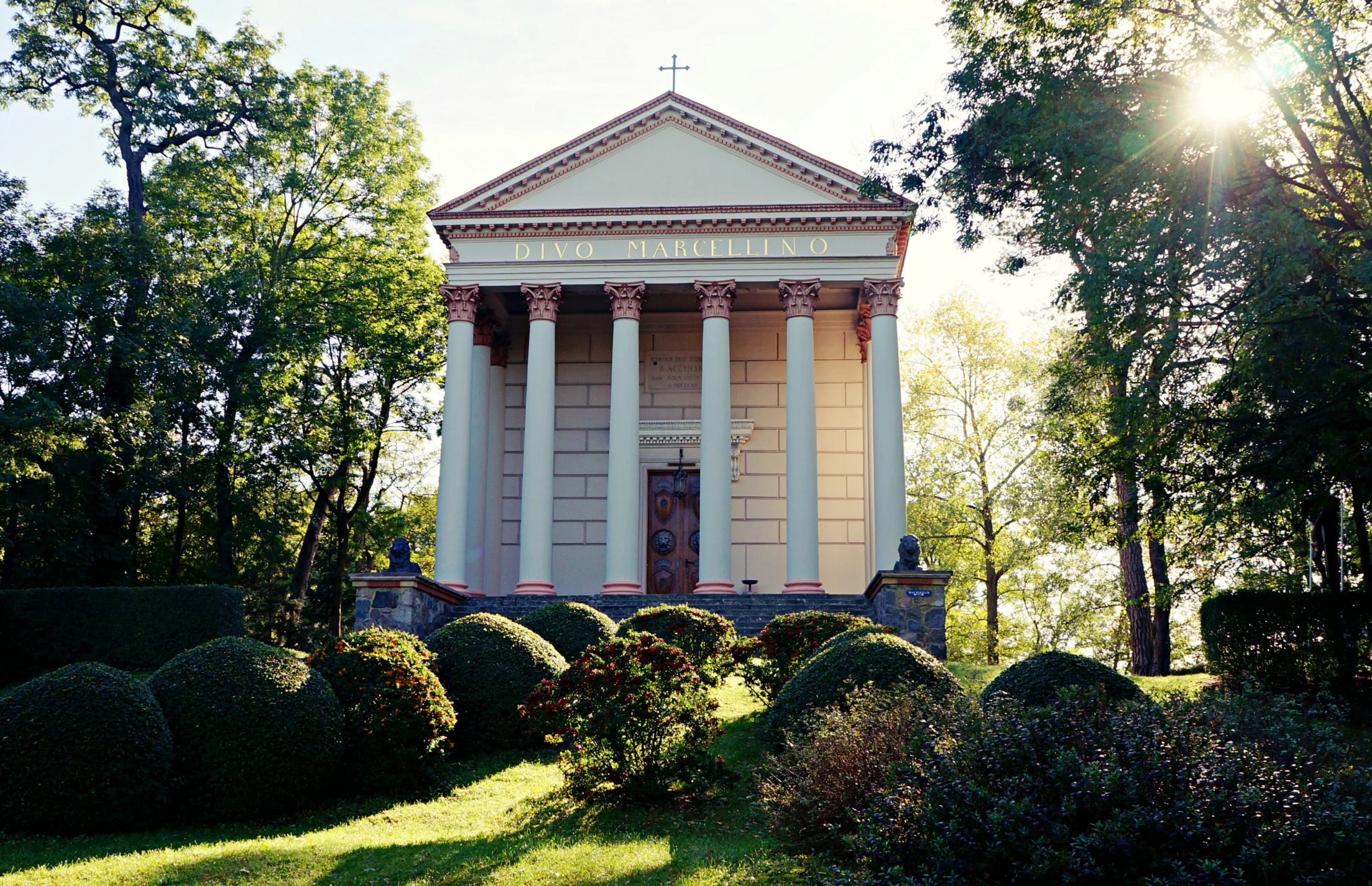 ALTERNATIVELY THROUGH POLAND: RACZYŃSKI PALACE in ROGALIN