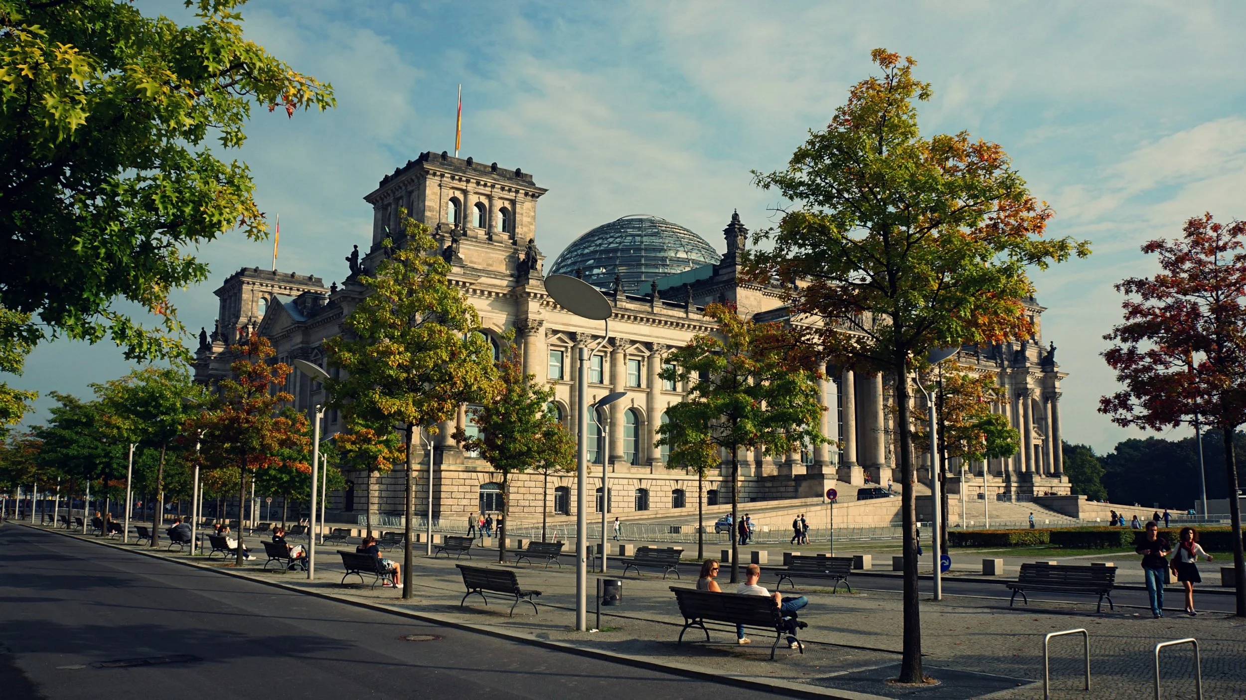 BERLIN NA WEEKEND: TOP 9 MIEJSC, KTÓRE MUSISZ ZOBACZYĆ