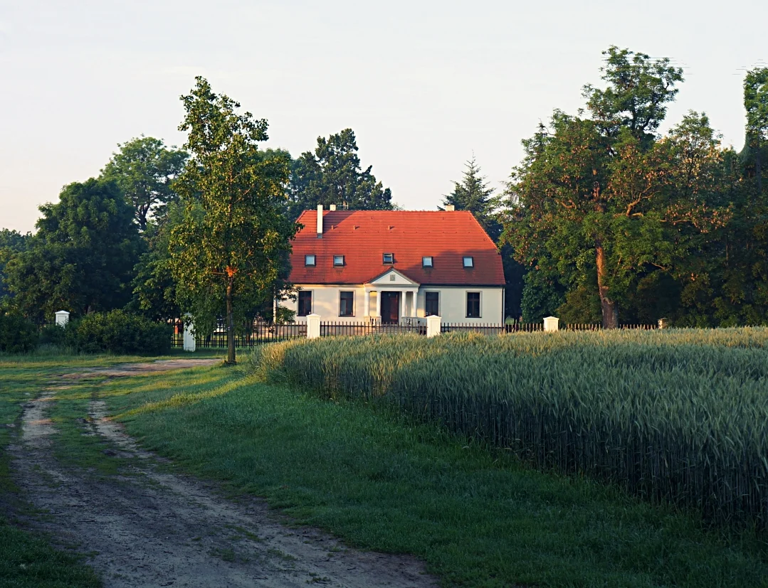 MANSION IN GOGOLEWO - FEEL LIKE A WEALTHY LANDOWNER AND SEE THE MOST BEAUTIFUL SUNRISE IN POLAND!