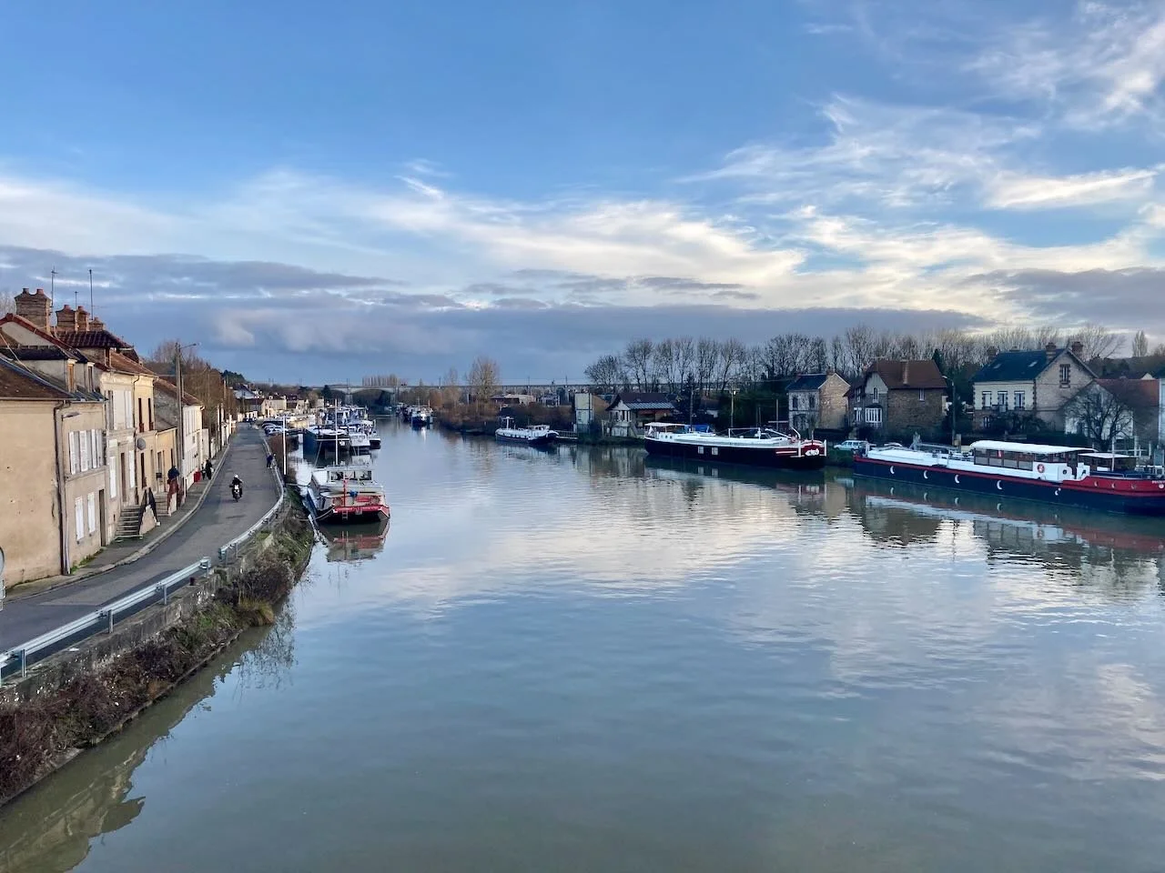 The arty villages along the Seine and Loing near Fontainebleau