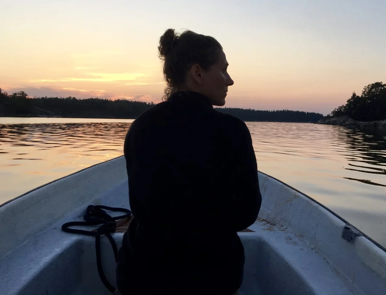 På väg hem i sommarnatten... Just denna stund var en av de härligaste i somras :-)