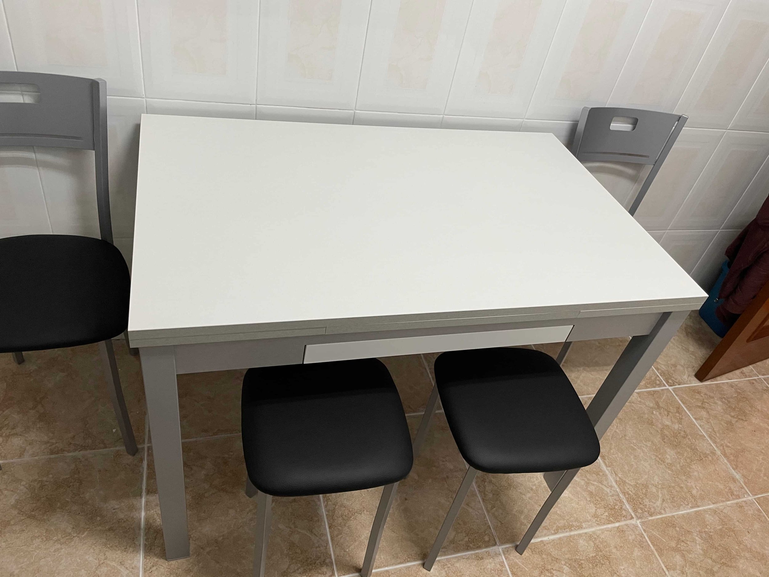 Mesa cocina extensible barata con cajón cubertero Menta para cocina