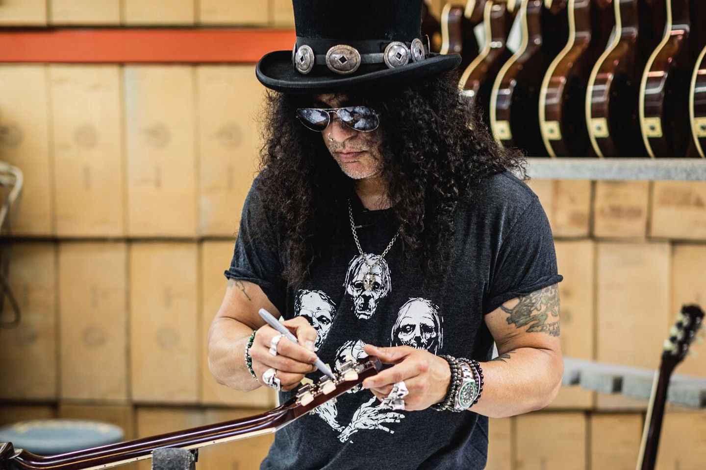 Slash.Gibson.11.jpg