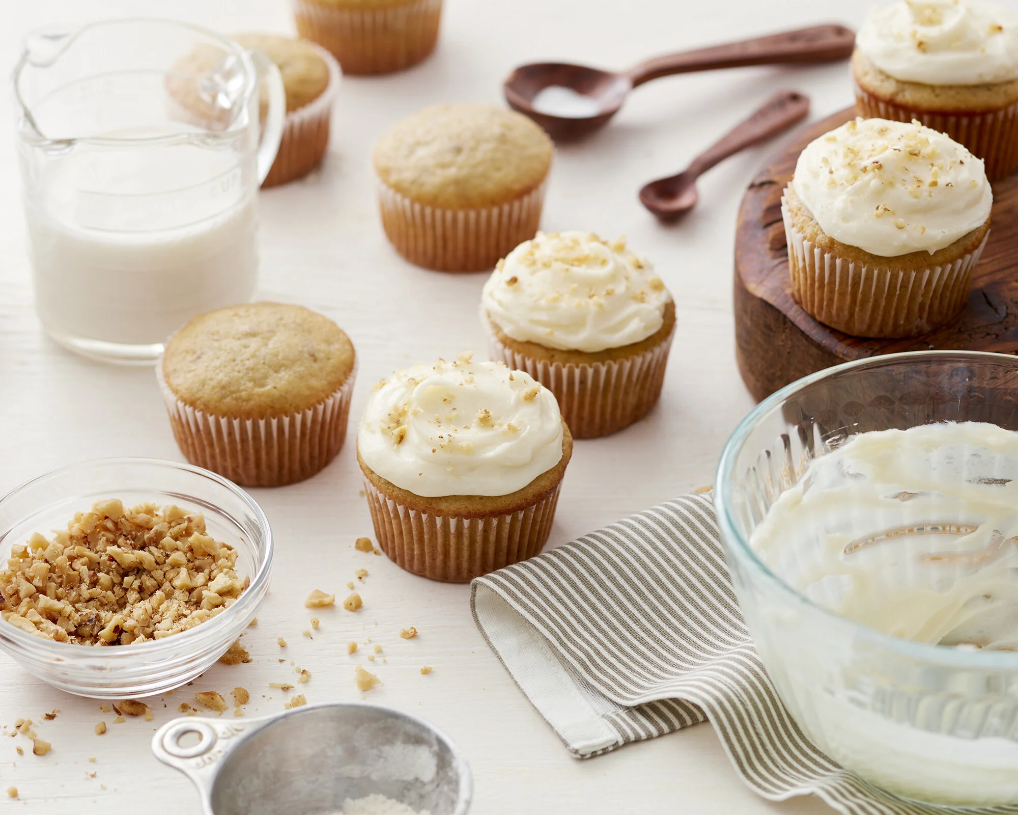BananaCupcakes_Wilton.jpg