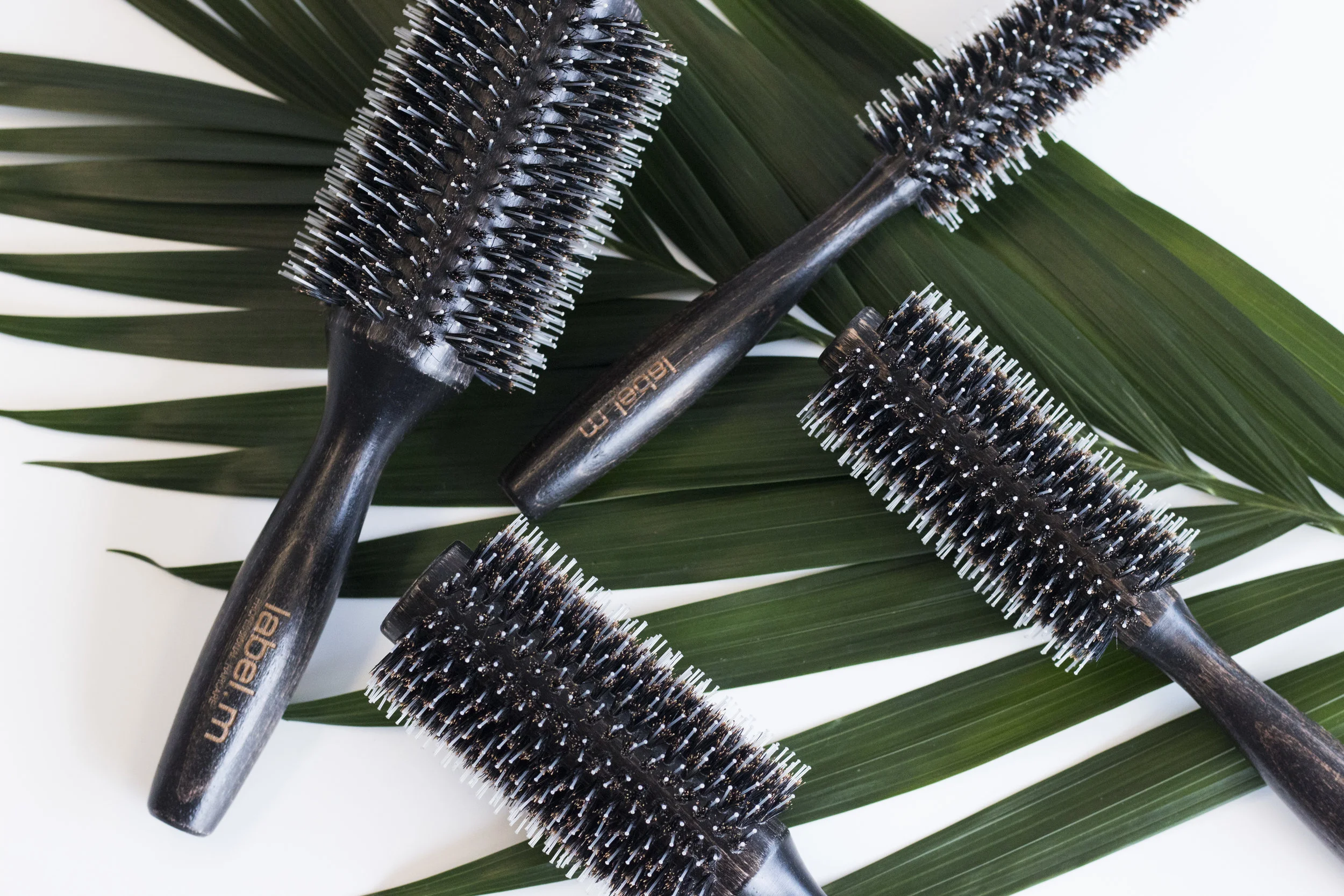 label m round brush