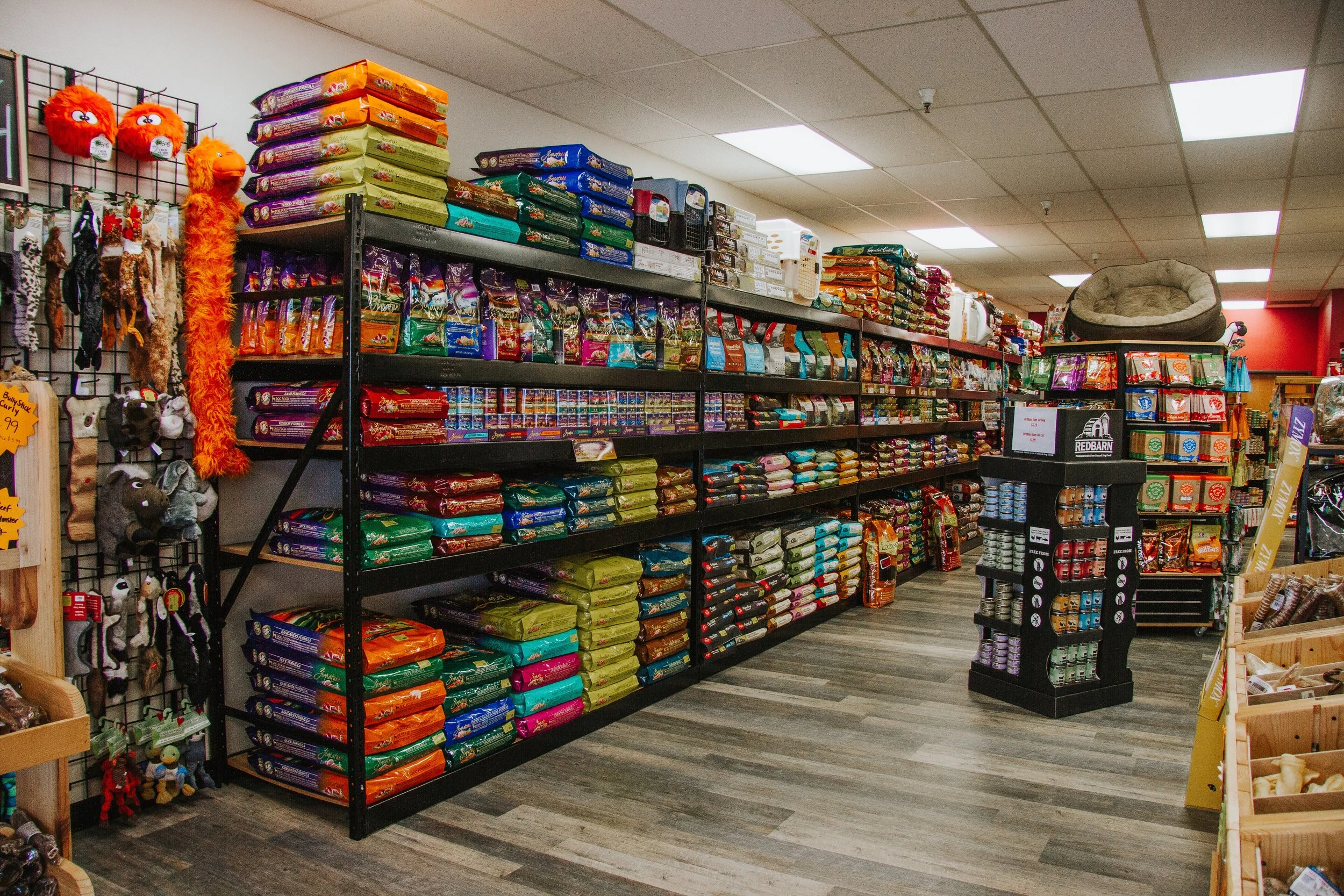Jco-Natural-Pet-Eugene-Oregon-Dog-Food-Pet-Store.jpg