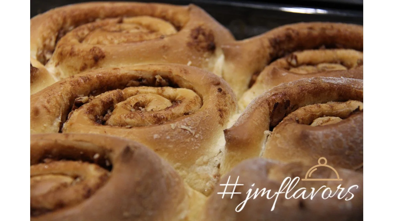 Cinnamon Pecan Buns