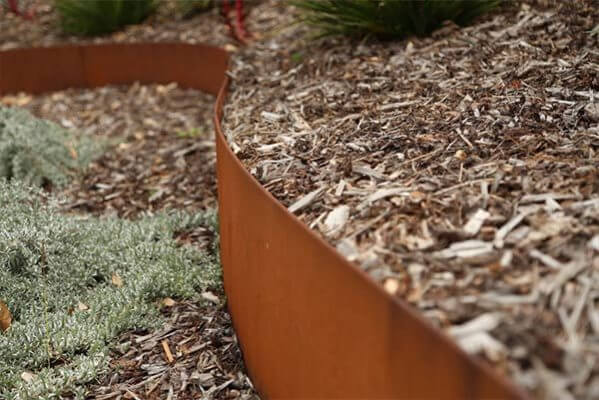 Straight Curve Garden Edging — Complete Landscape Supplies