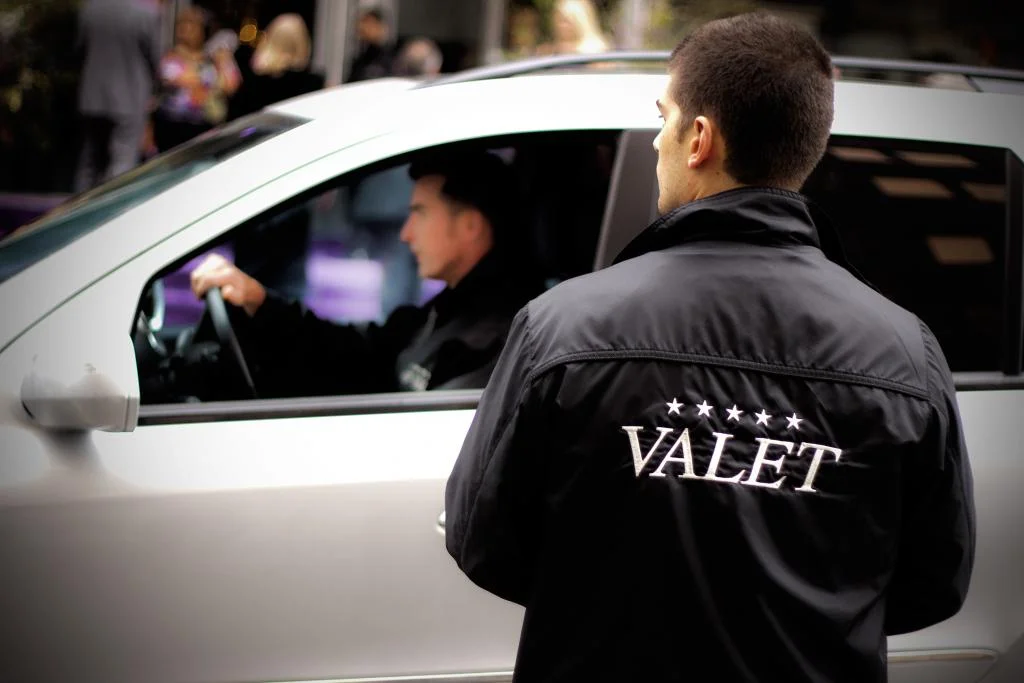 HOTEL VALET PARKING $50 Valet All-Day Parking (Re-Entry Permitted)