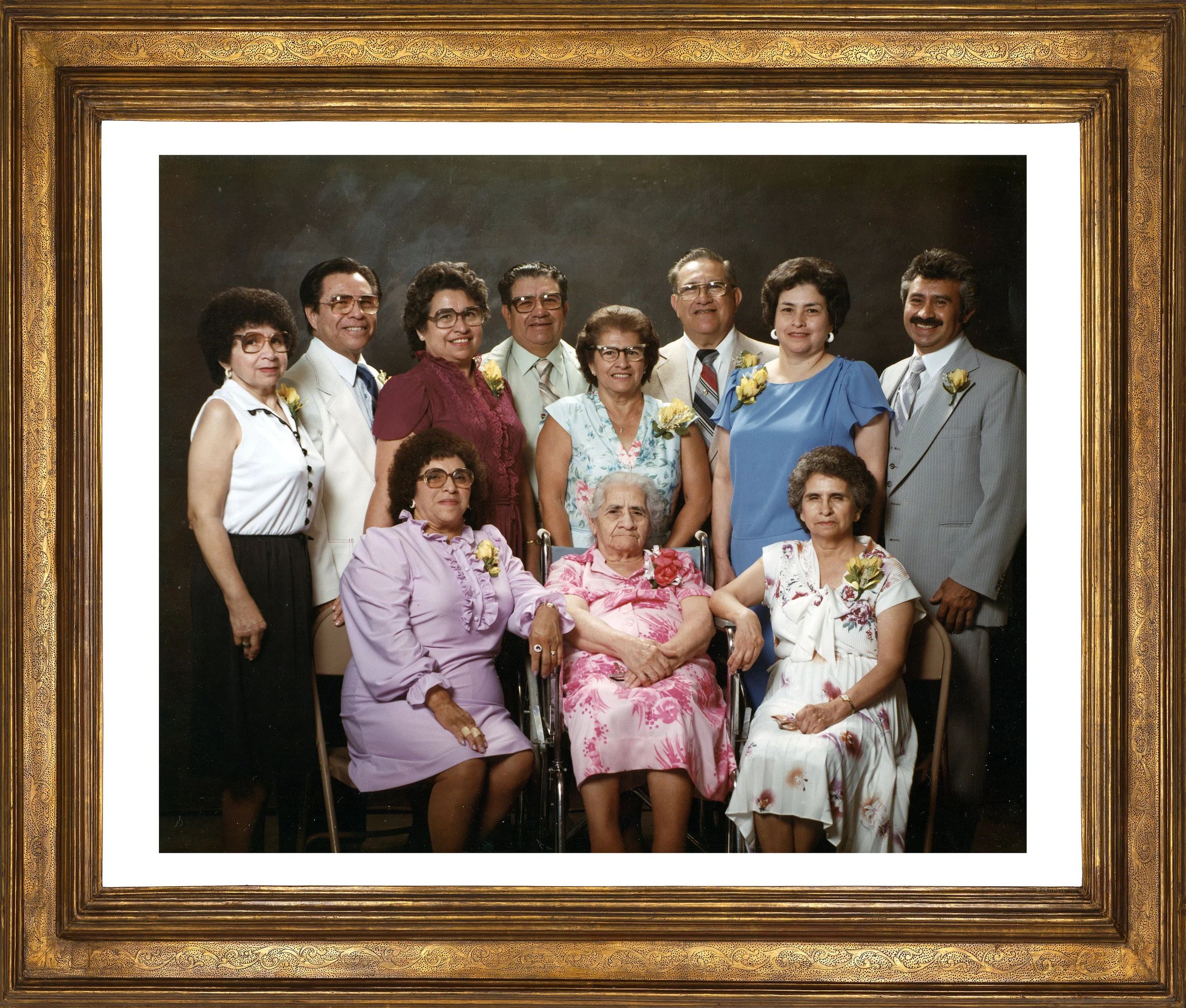 LaFamiliaPhoto2.jpg