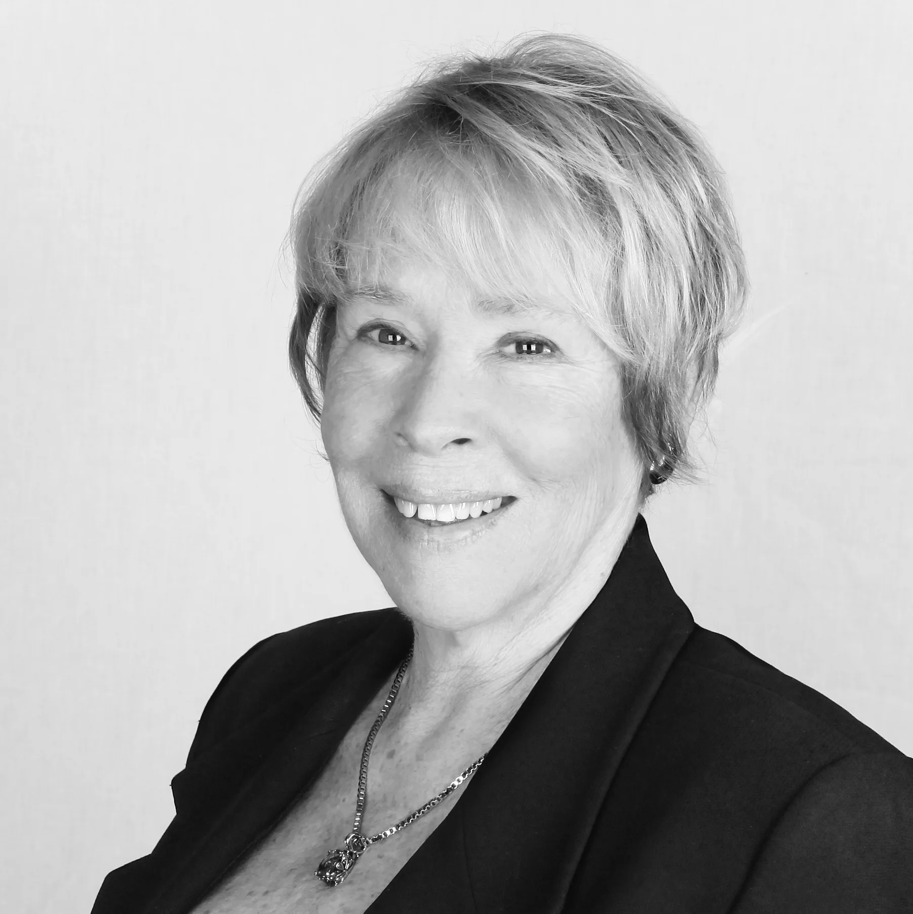 Lynn Copeland Headshot.jpg