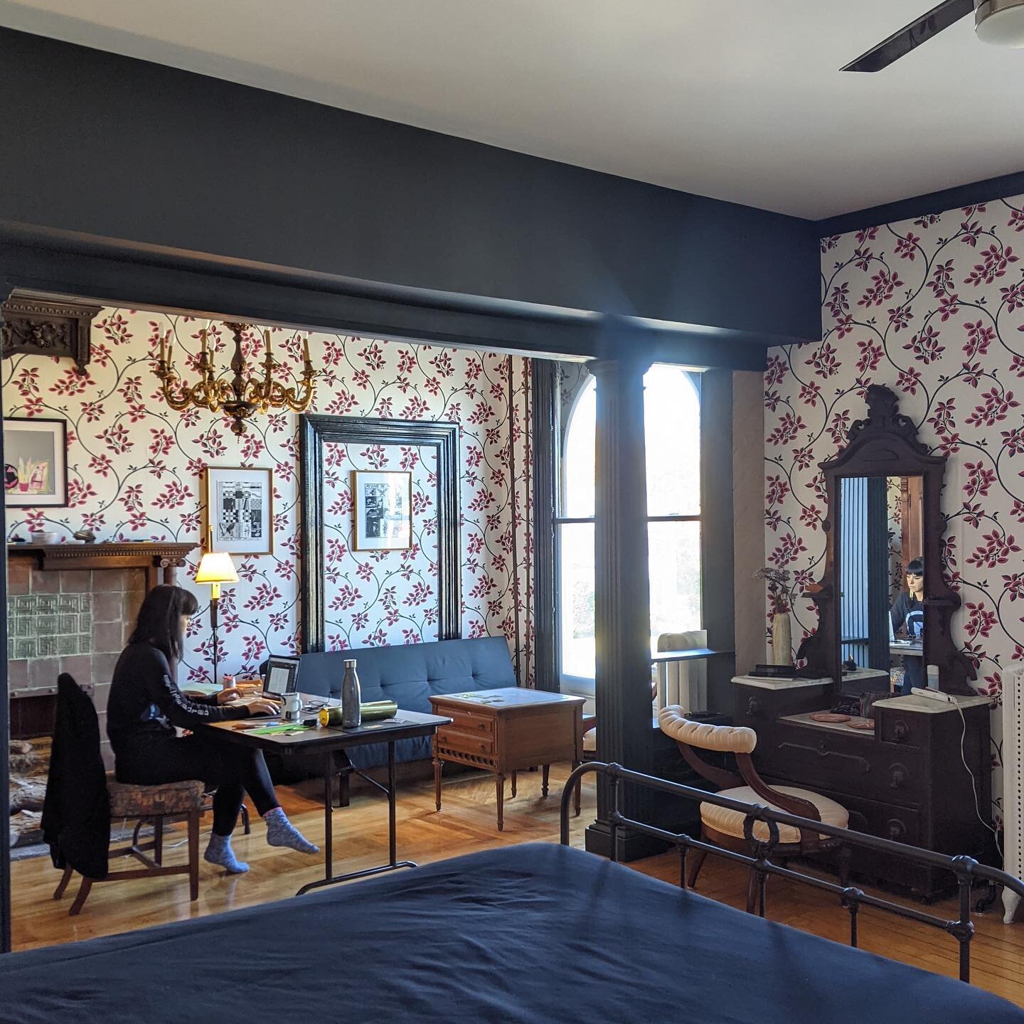 When we visited Wedding Cake House (a project of Dirt Palace) in Providence, RI, the 3+ story historic mansion was under renovation by Dirt Palace organizers and a whole host of contributing artists working to make the space livable and uniquely beau
