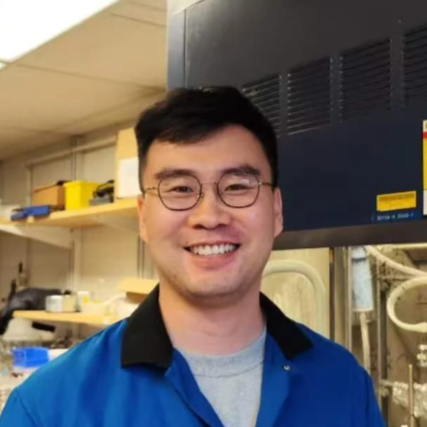 Dr. Wenbo Ye