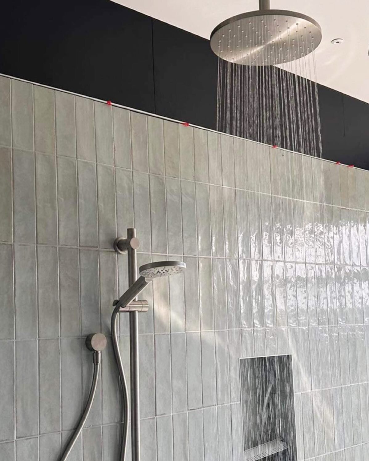 Rainhead or handheld shower head? We&rsquo;ll take both 👌🏻 This new house is almost finished and we love the making all the final touches in the plumbing.