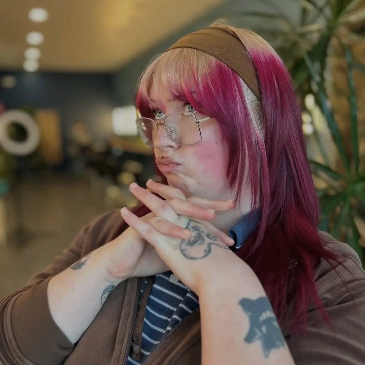 Cassidy. Blondes. Bobs. 100/hr