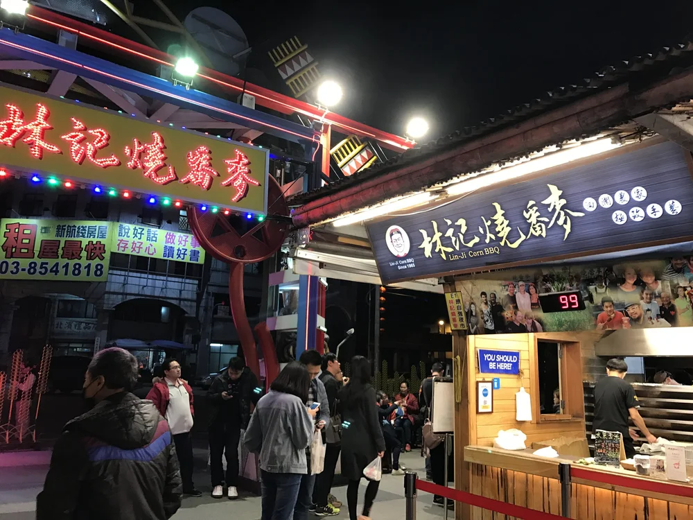 Dongdamen Night market
