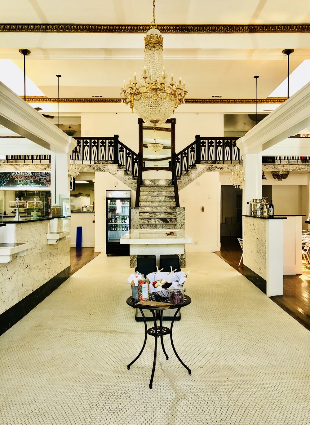 Essentialz Market & Cafe