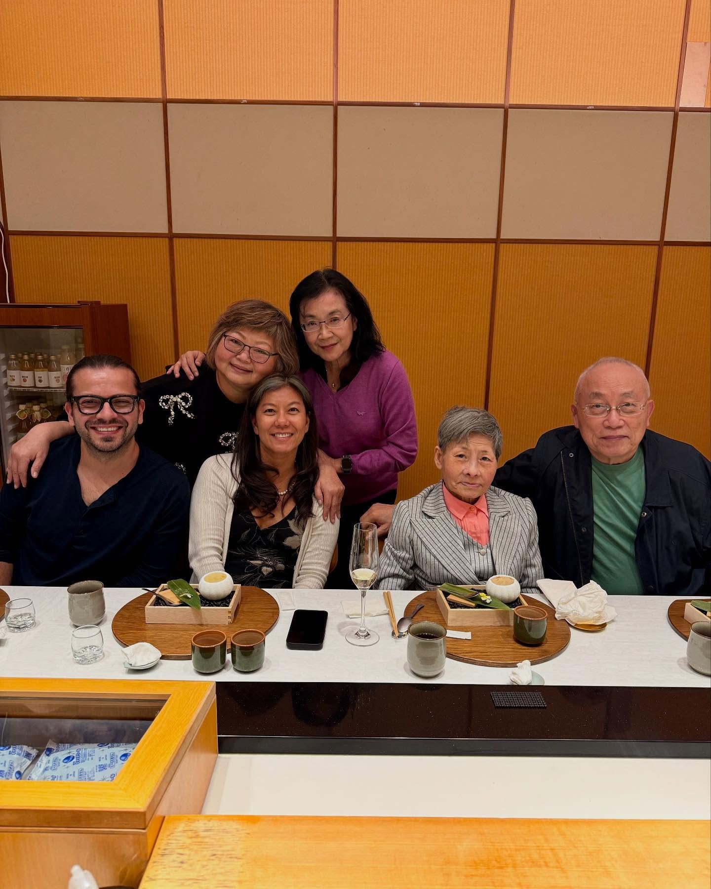 Kaohsiung 🇹🇼 recap: grandma&rsquo;s 96 and still judging my life choices 🤣 gave a cat manicure demo at the salon🐈&zwj;⬛ reunited with my childhood friend 💁🏻&zwj;♀️ and stress-tested my stomach with Ukrainian 🇺🇦Japanese 🇯🇵 and Singaporean 🇸