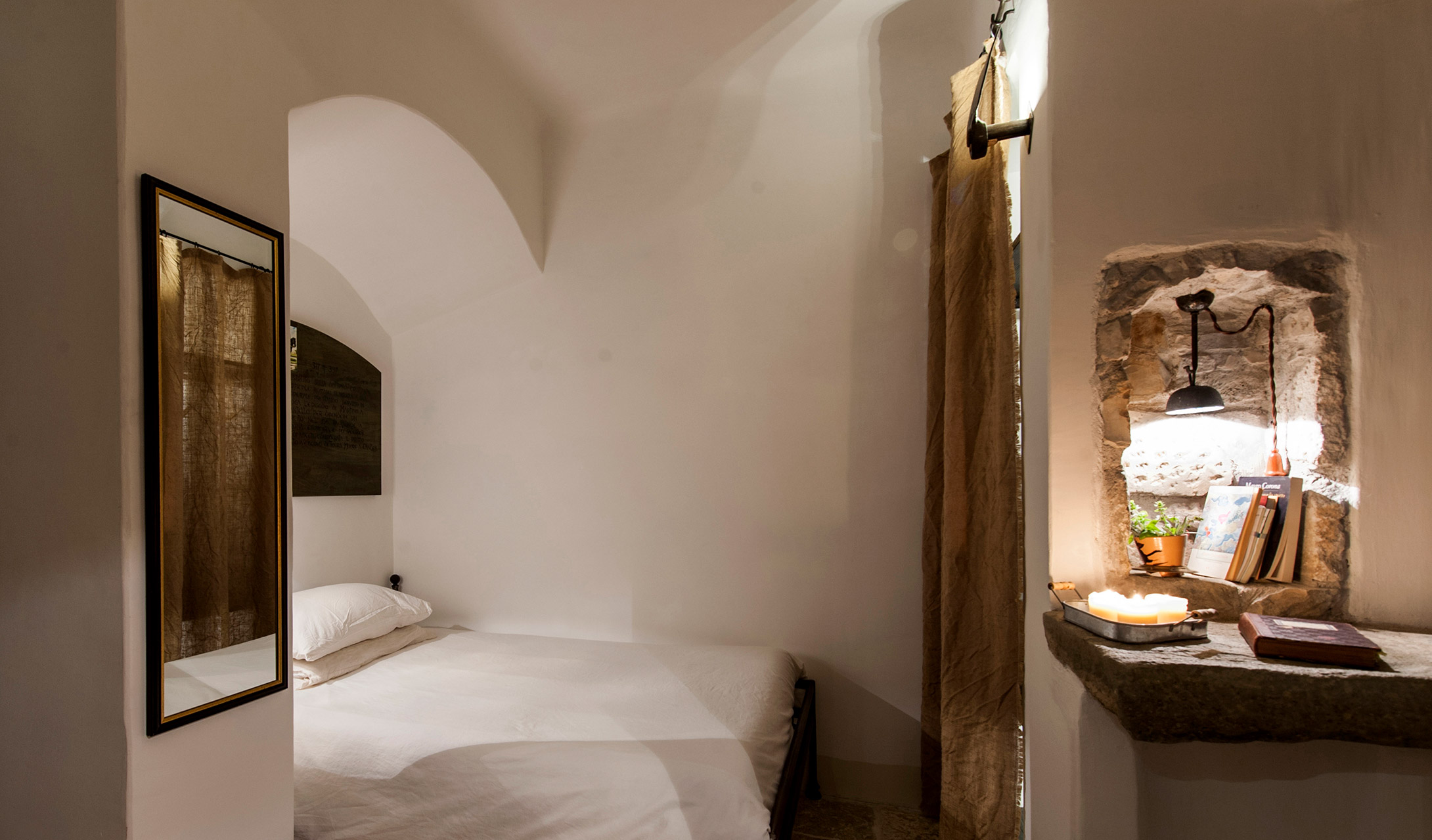 Copy of Eremito Rooms.jpg