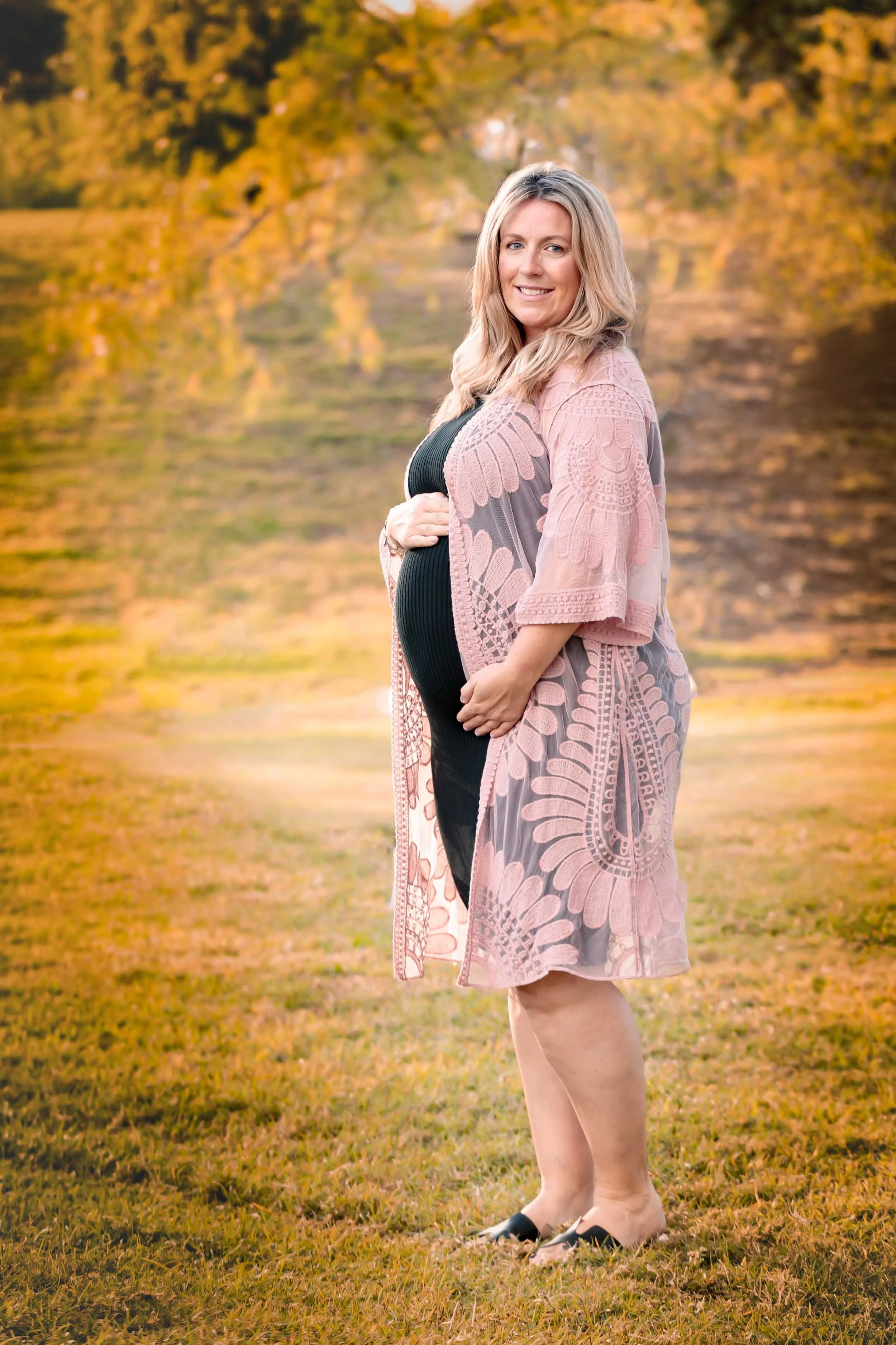 ANGELA+maternity+photo.jpg