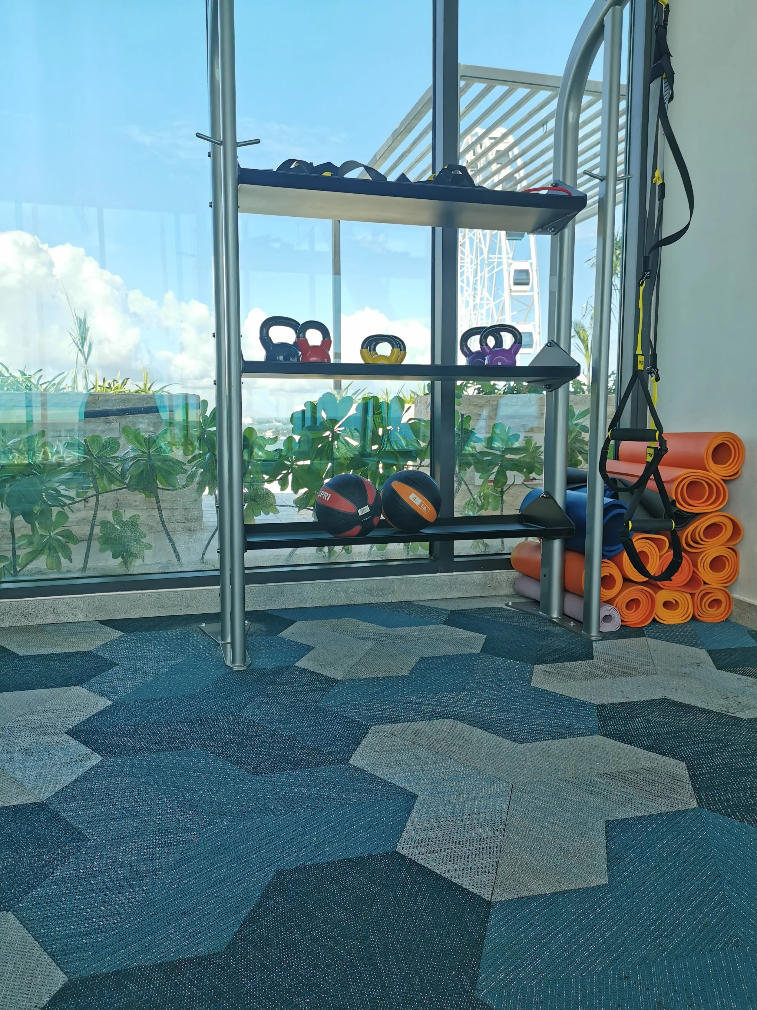 HOTEL CANOPY - GIMNASIO