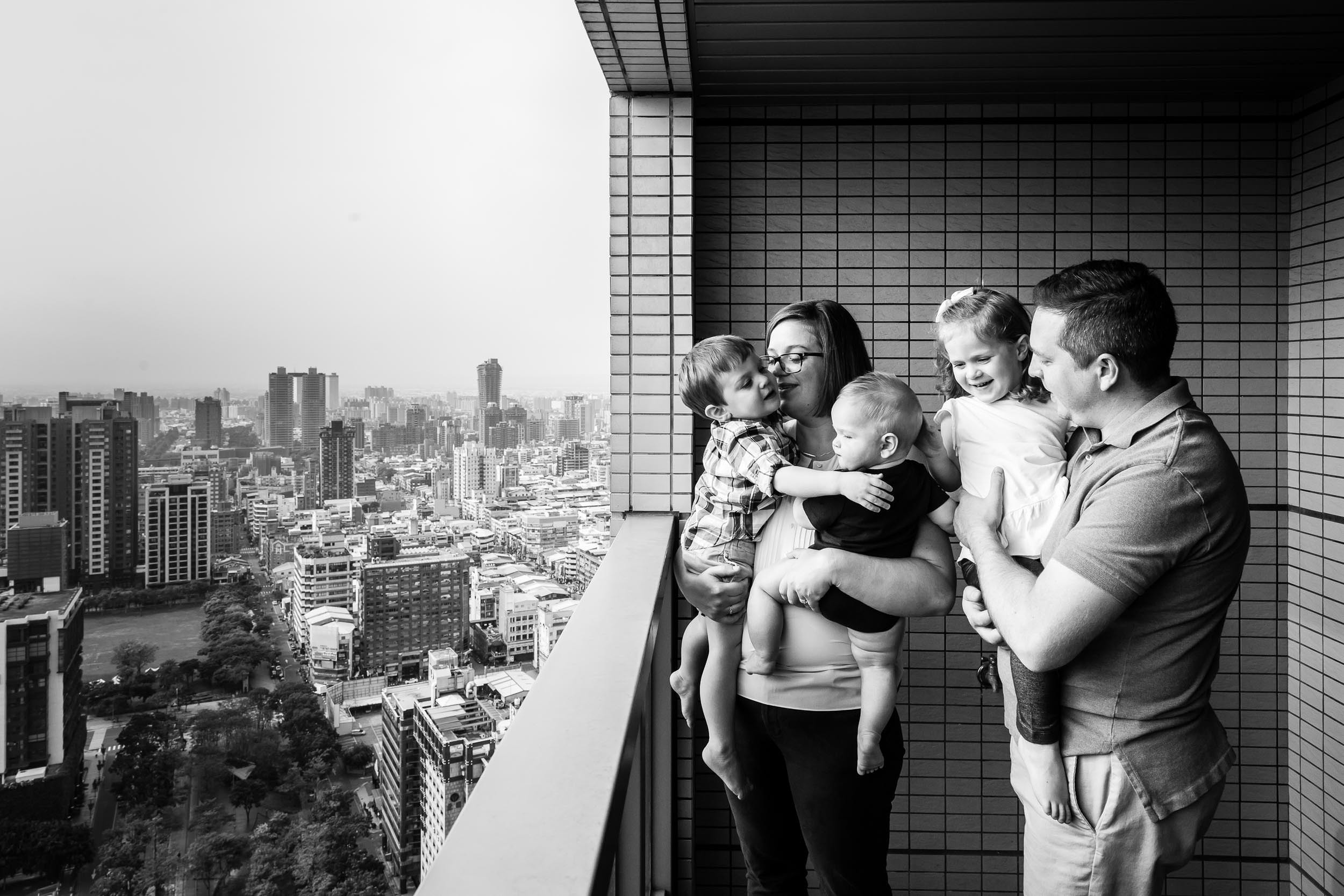 In_Home_Family_Photographs_by_Hunnicutt_Photography_0005.jpg