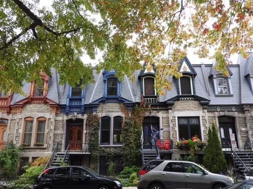 Plateau ranks as best neighborhood for AirBNBing with a baby or toddler.
