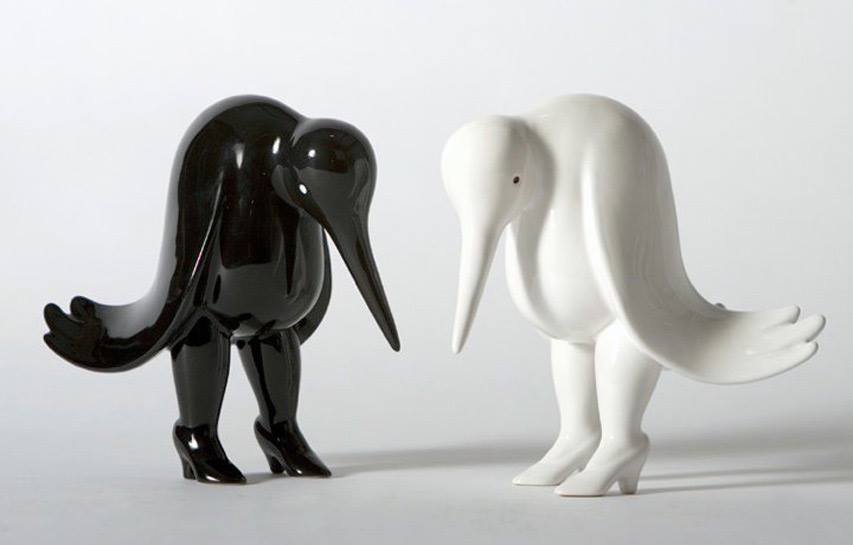 71. Parra - Not So Happy Bird Sculpture White/Black