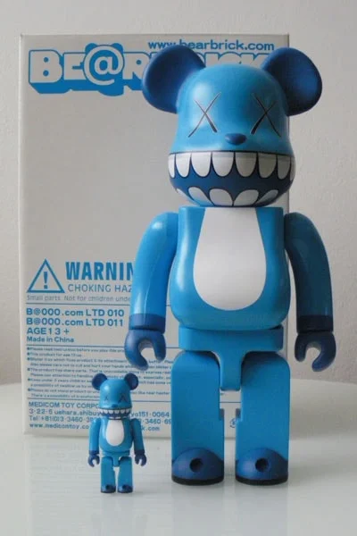 223. Be@rbrick - 400% + 100% Kaws Chompers