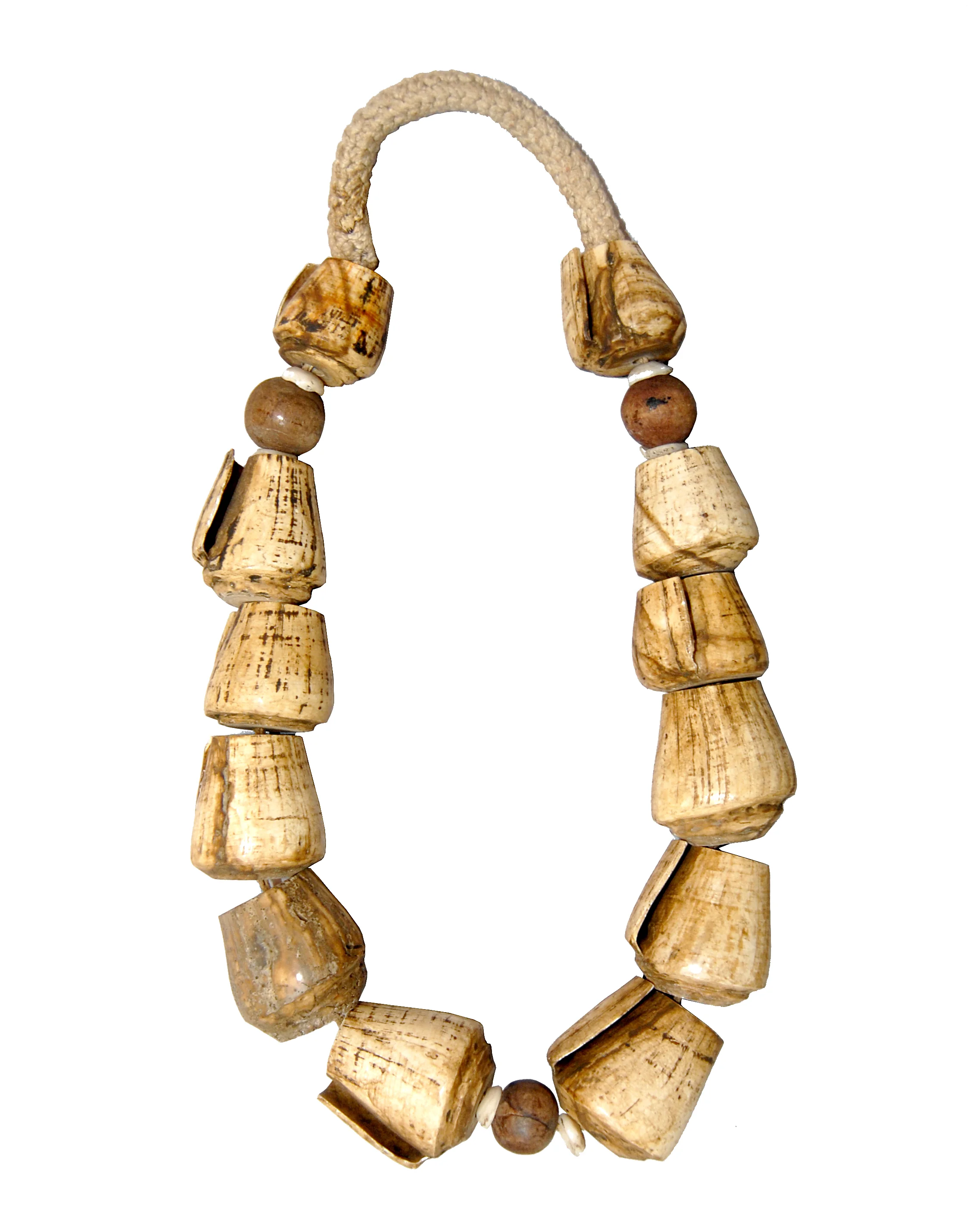 34. Ifugao Necklace / Collier Ifugao