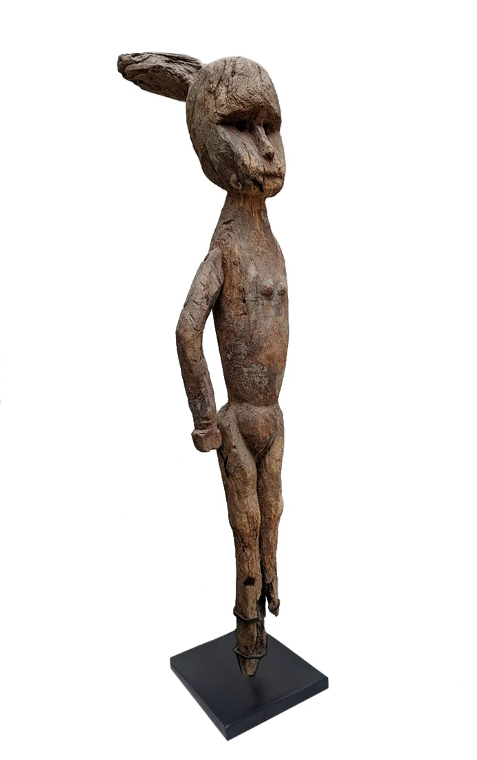 44. Hampatong Statue / Statue Hampatong