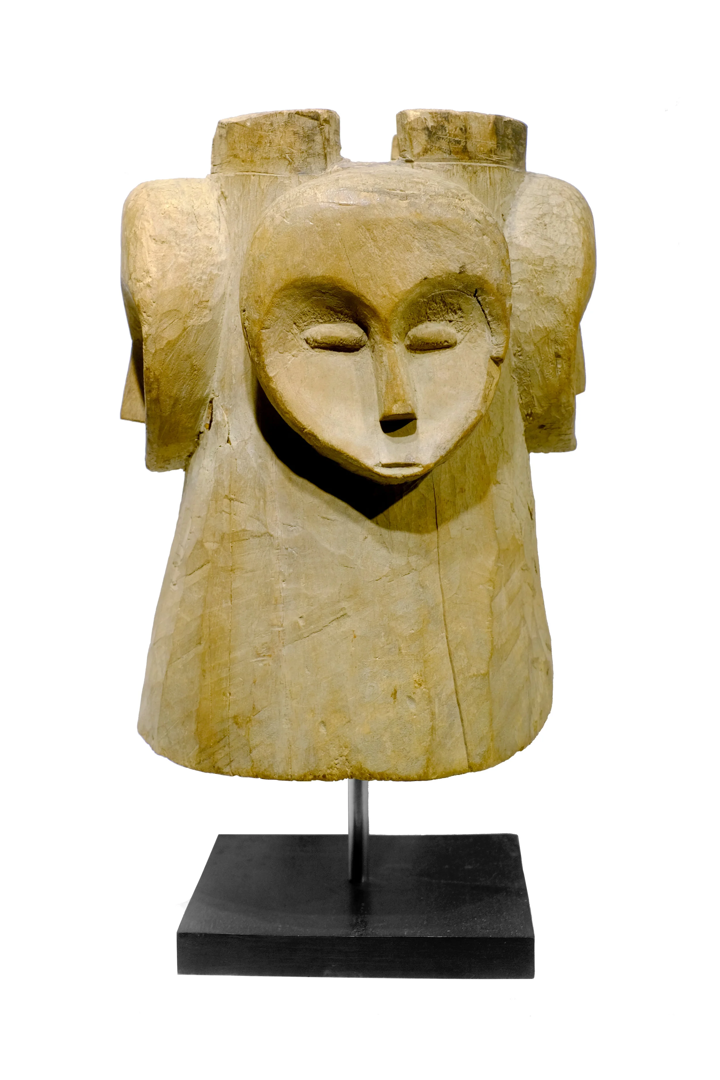 115. Ngontang helm mask / Masque-heaume Ngontang