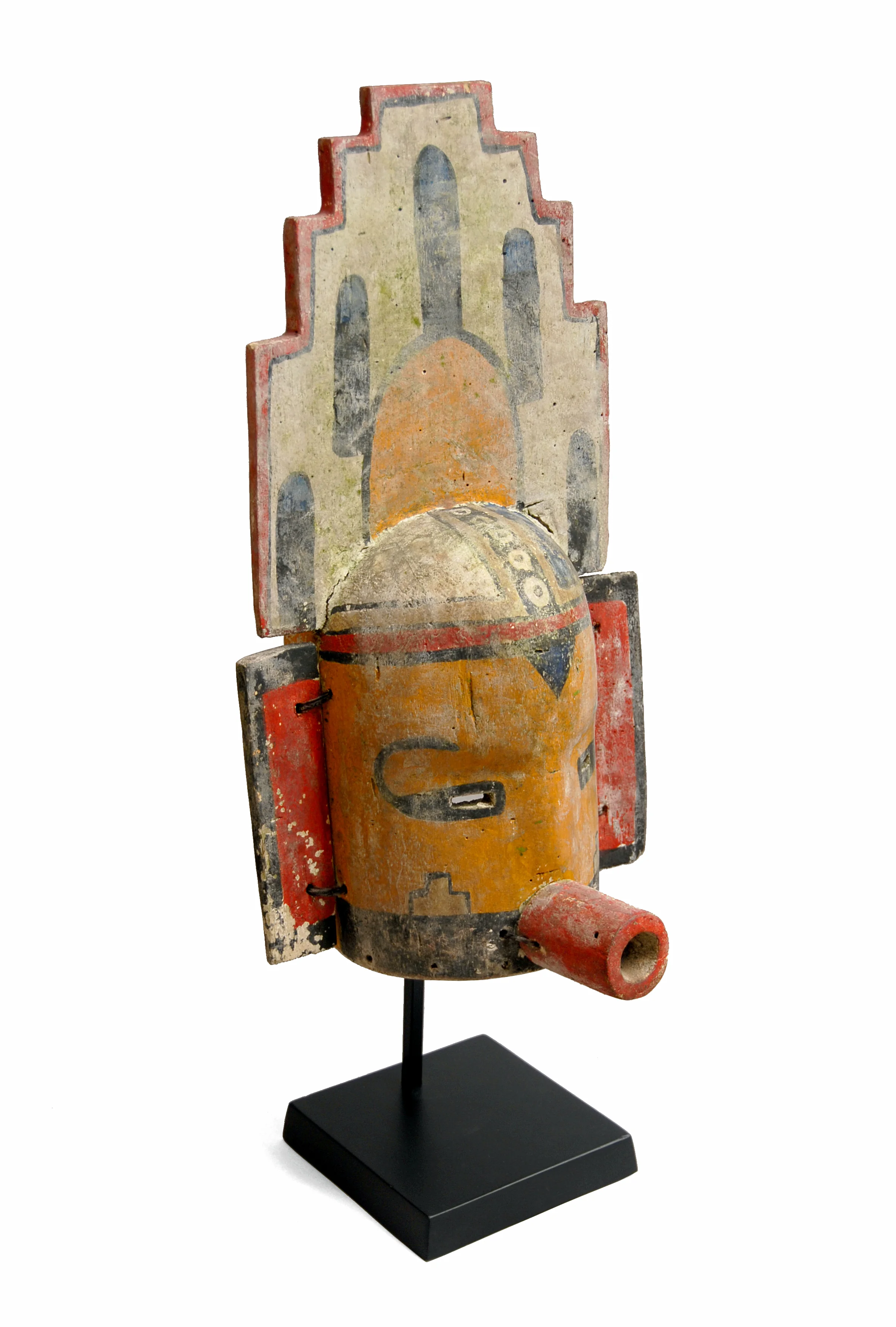 124. Hemis Kachina mask / Masque Hemis Kachina