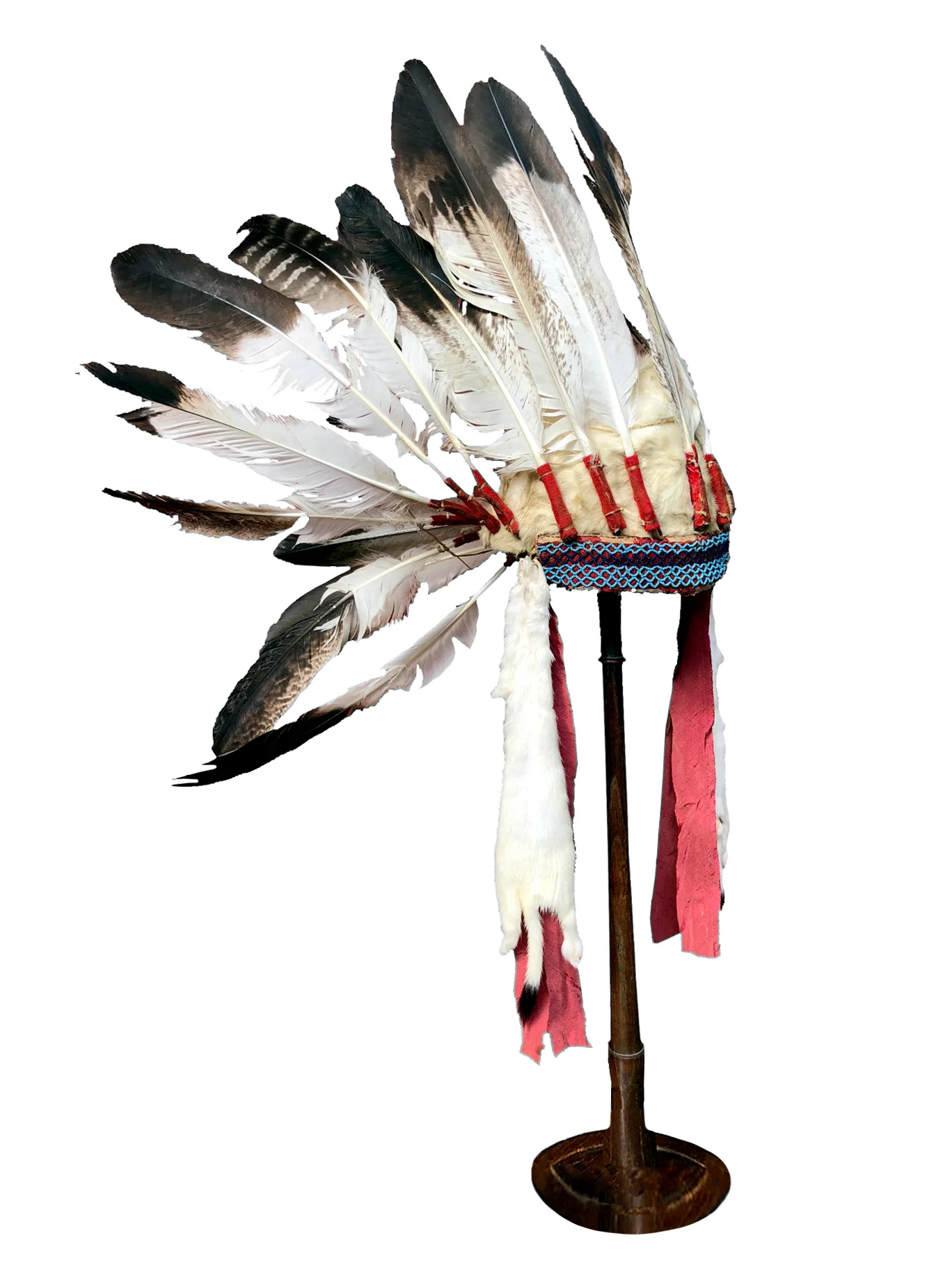 129. Sioux ceremonial headdress / Coiffe de chef Sioux