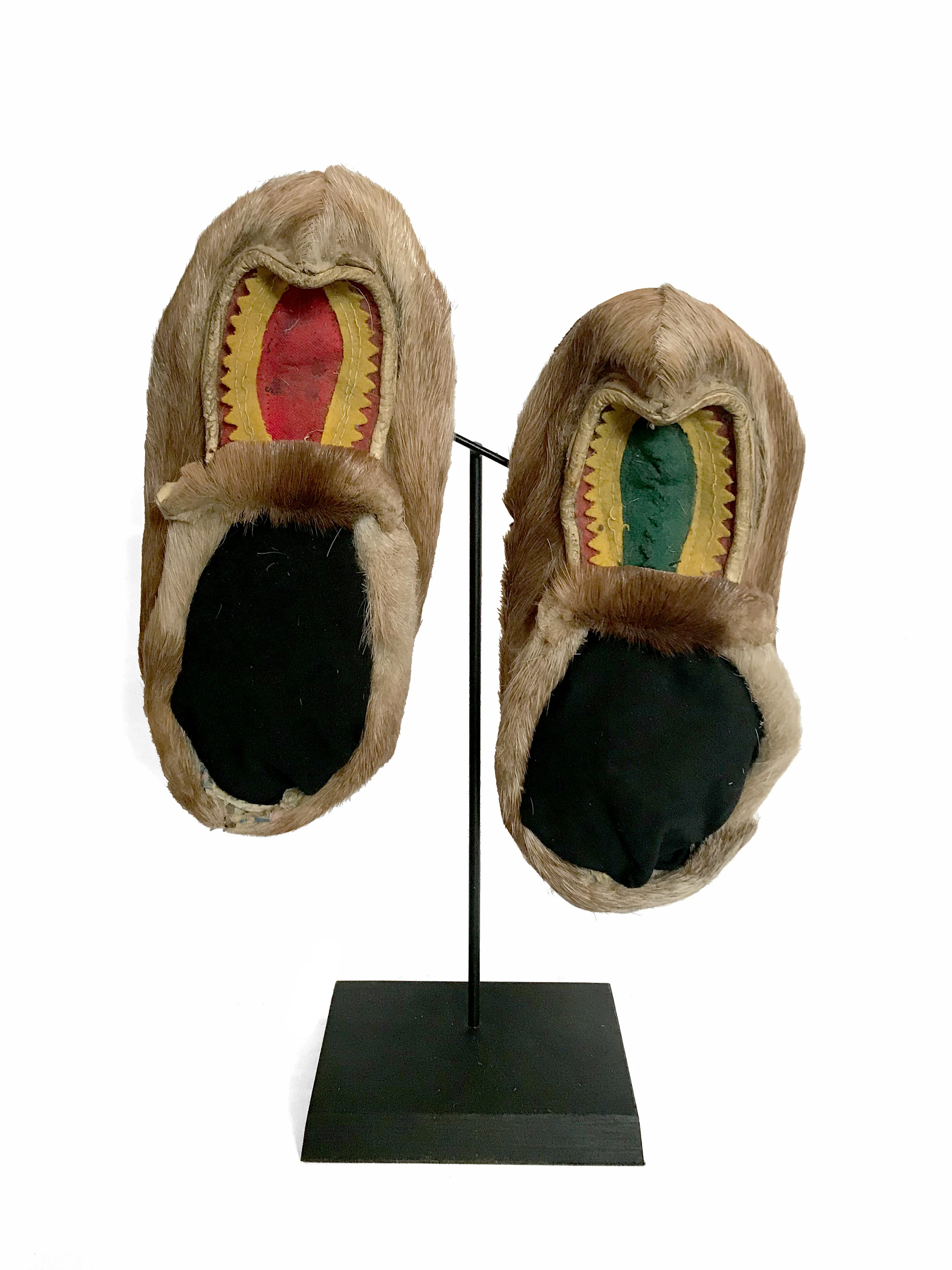 134. Pair of Woodlands mocassins / Paire de mocassins Woodlands