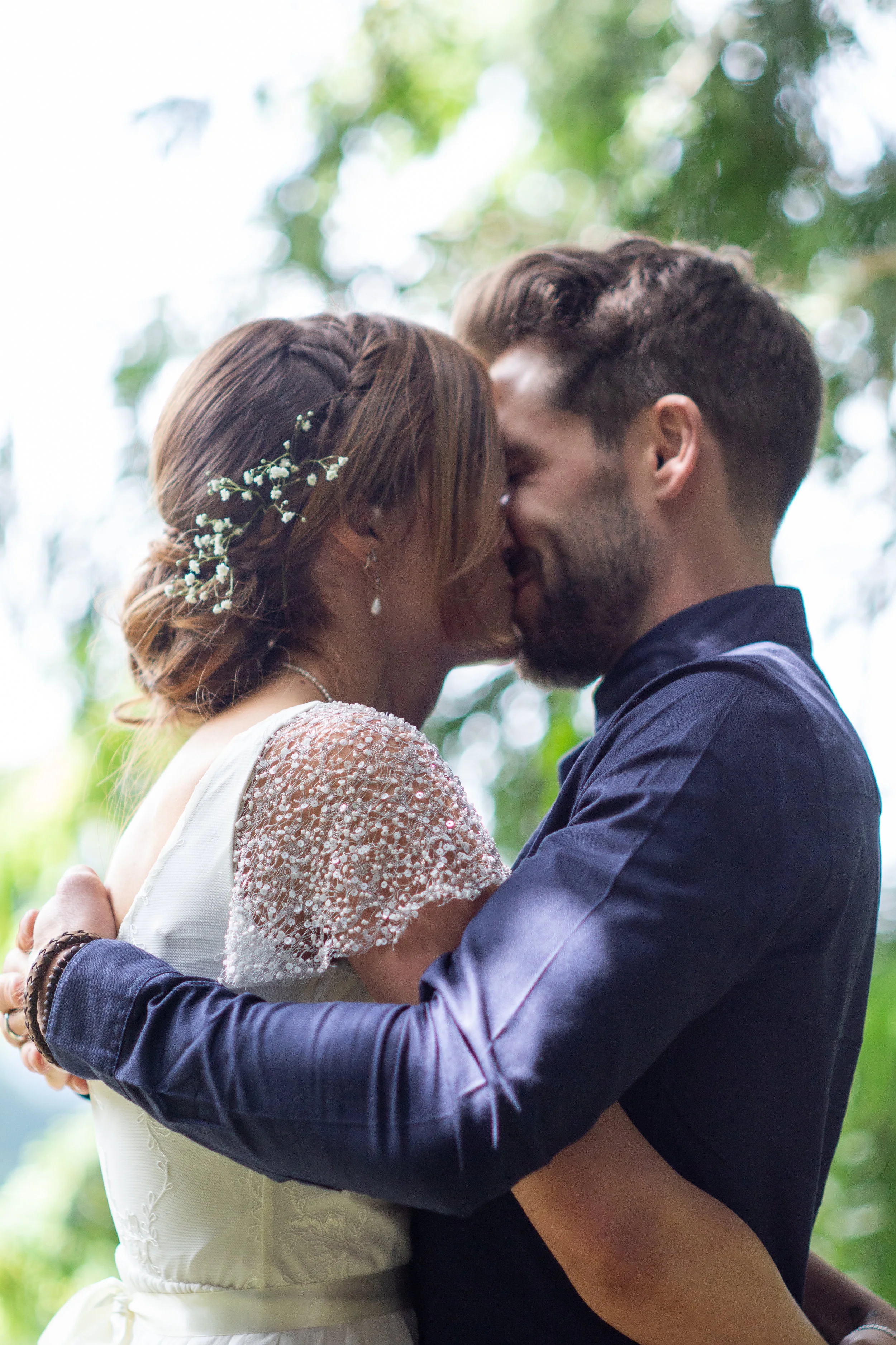 First kiss as married couple garden wedding